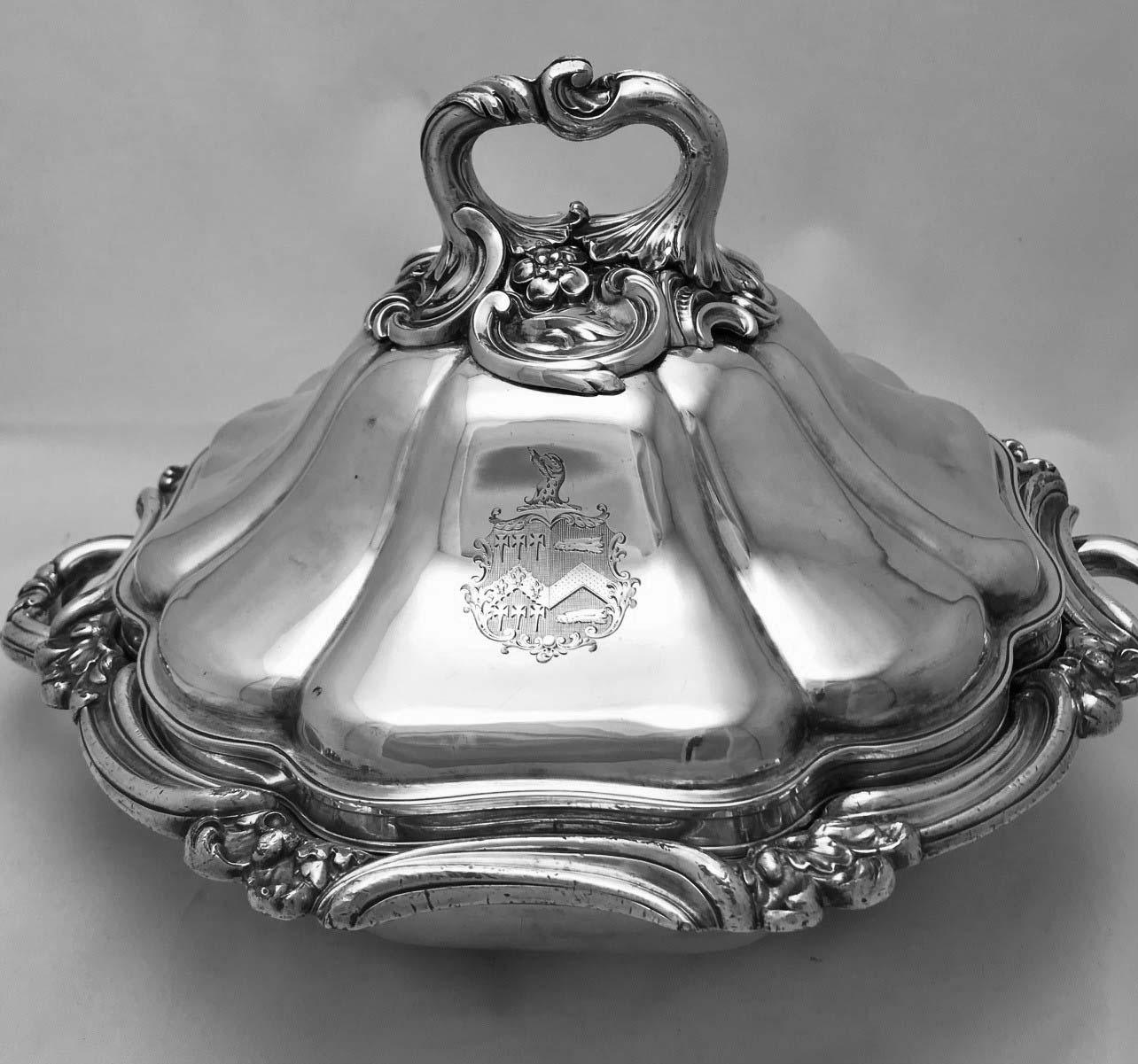 British Victorian Covered Plated Chafing Dish with Armorial For Sale