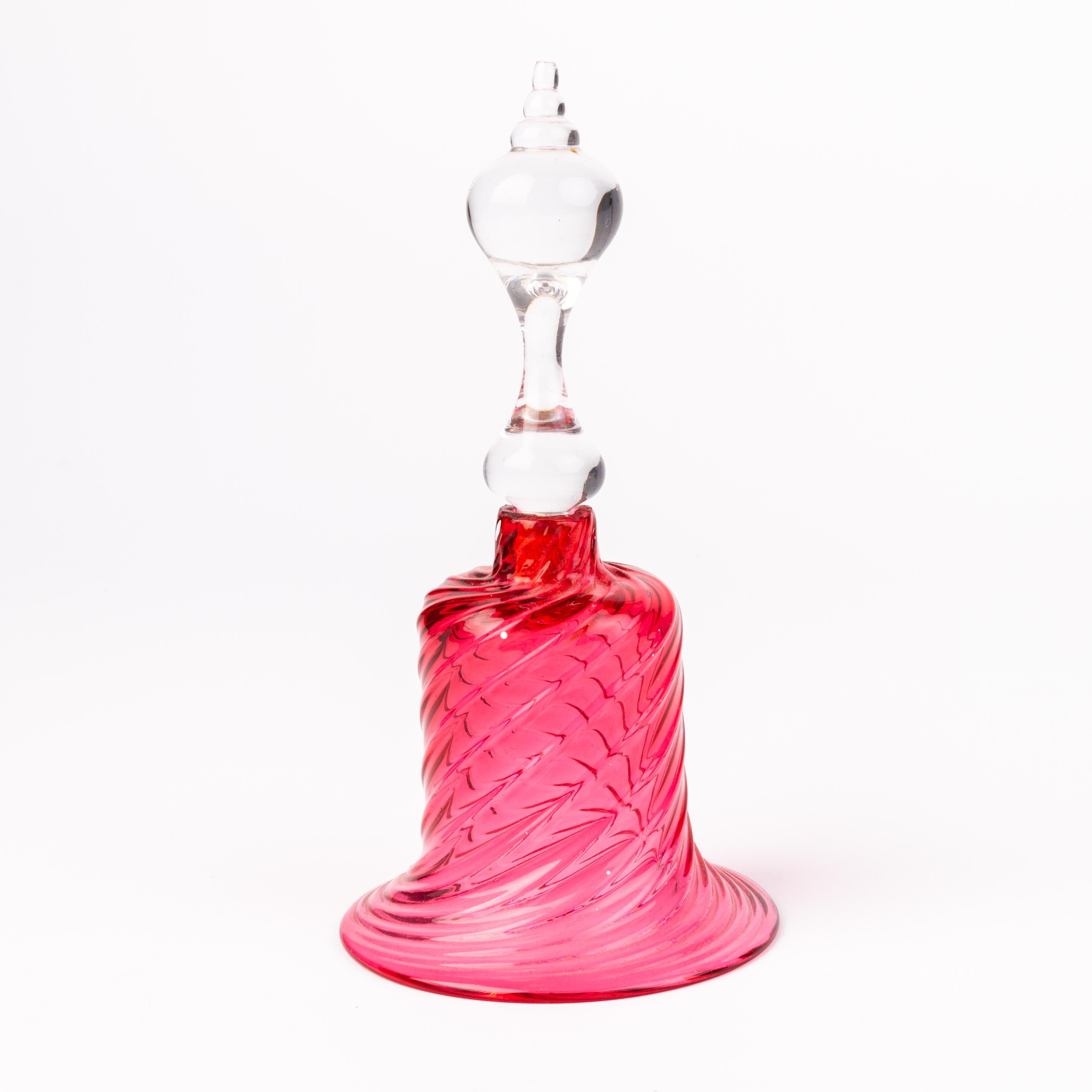 Victorian Cranberry Glass Table Bell 19th Century 
Good condition
Free international shipping.