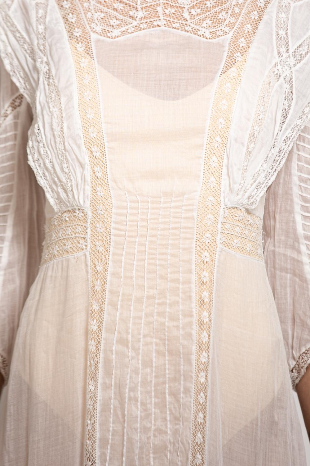 Victorian Cream Organic Cotton Voile & Lace Long Sleeved Dress For Sale 6