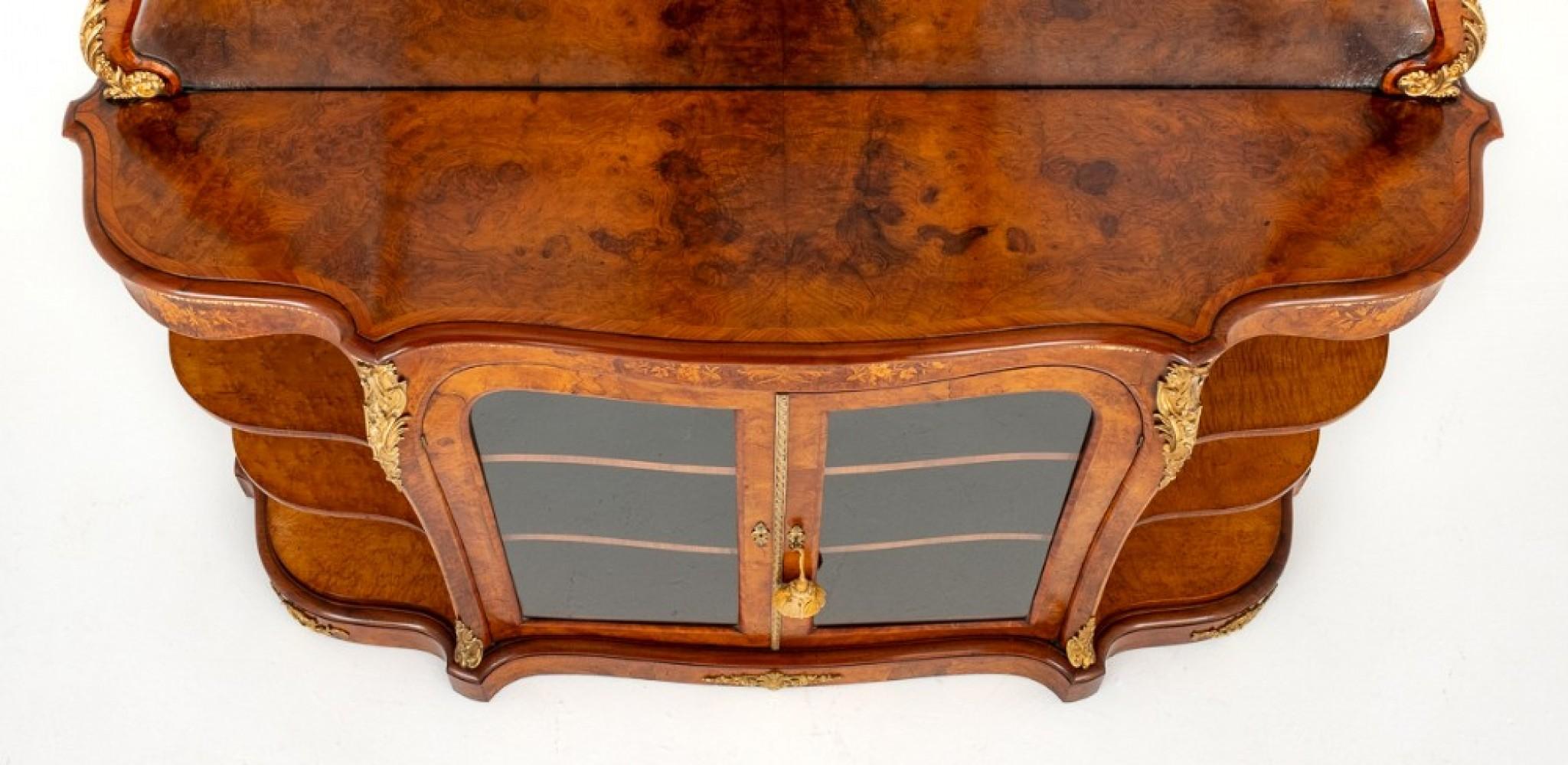 Viktorianische Anrichte Sideboard Gespiegelte Rückseite Nussbaum 1860 im Angebot 1