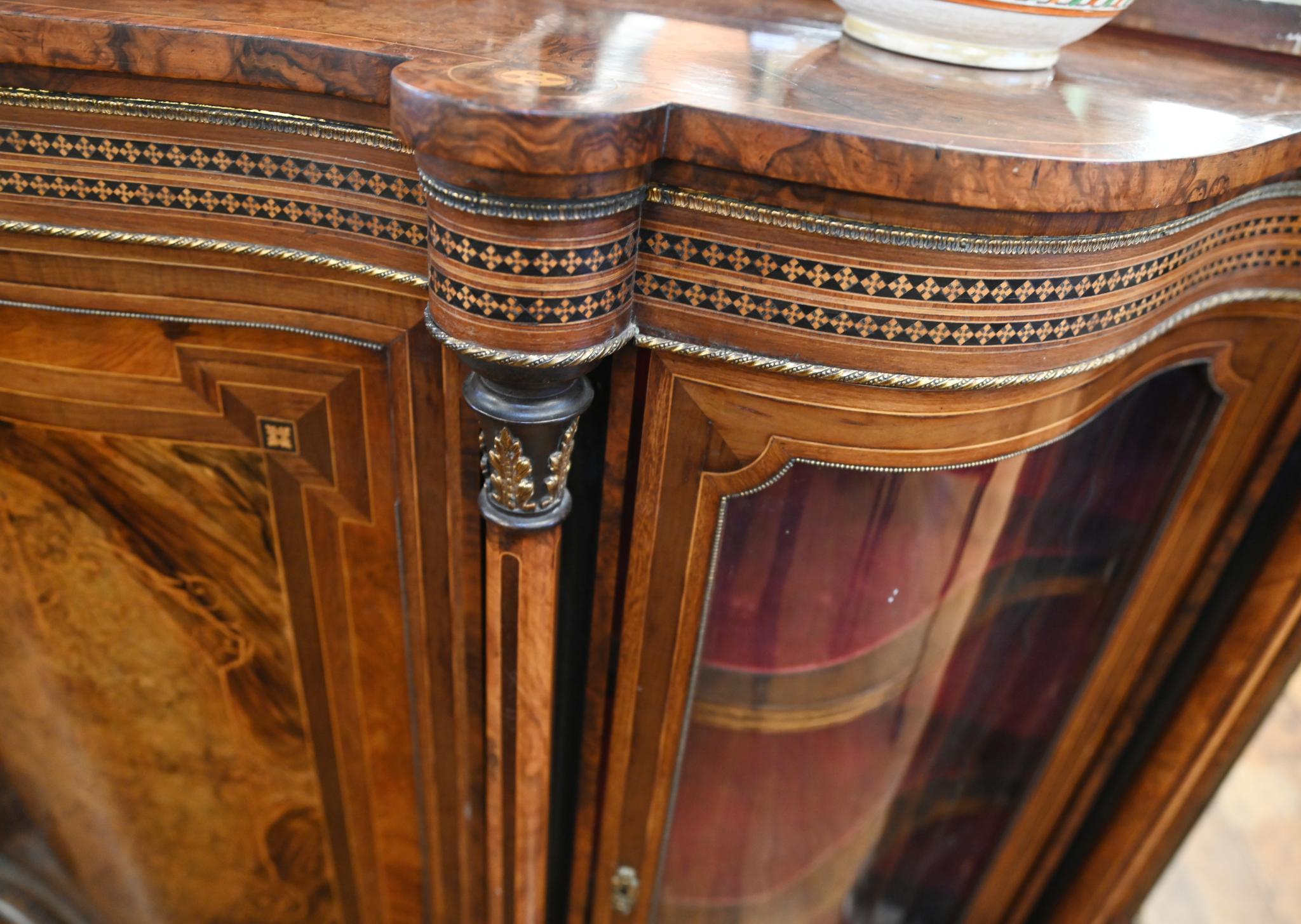 Victorian Credenza Sideboard Walnut Marquetry Inlay 1860 For Sale 4
