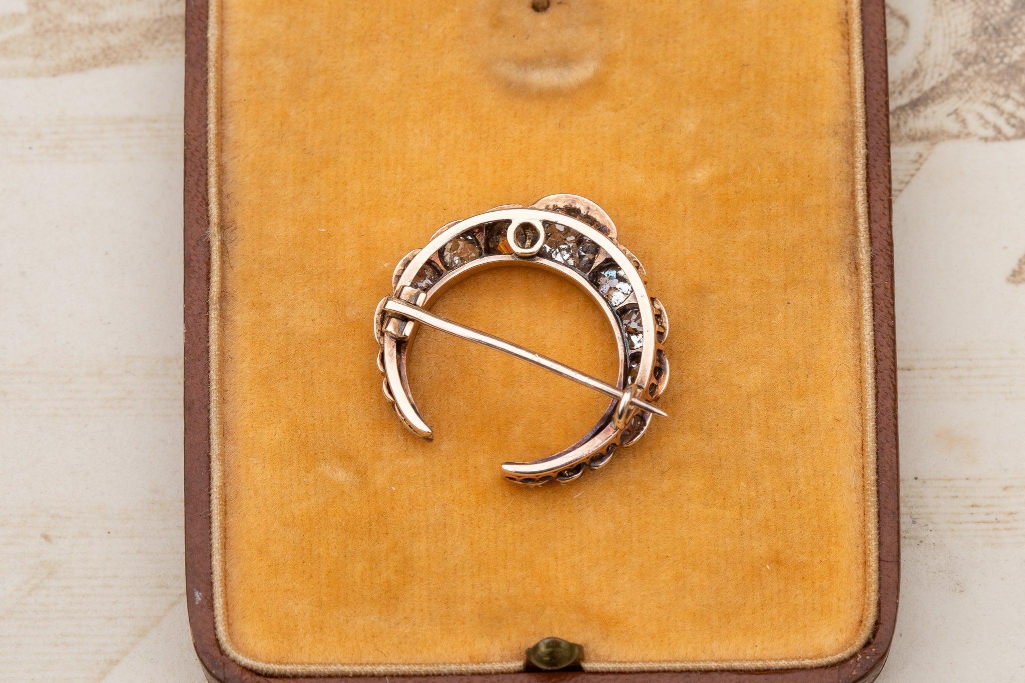 Women's Victorian Crescent Moon Brooch For Sale