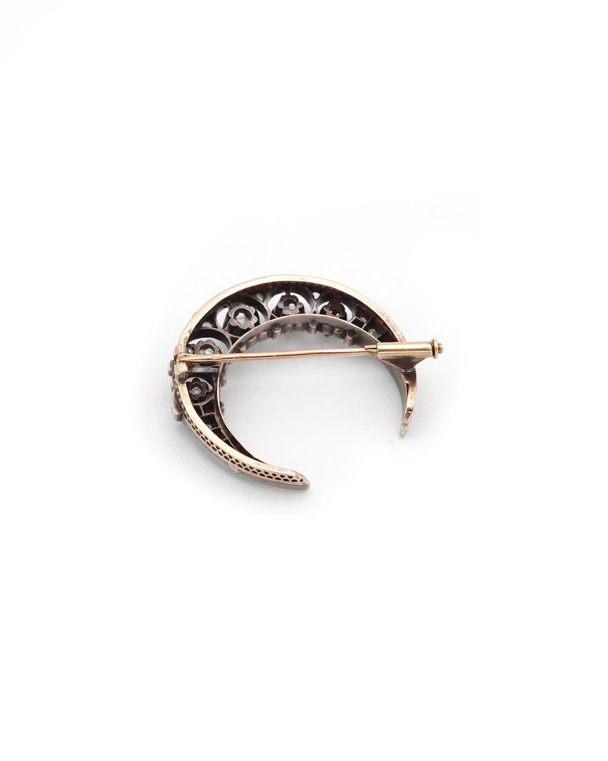 Viktorianische Mondsichel-Diamant-Brosche aus Silber und 18 Karat Gold, antik himmlisch (Spätviktorianisch) im Angebot