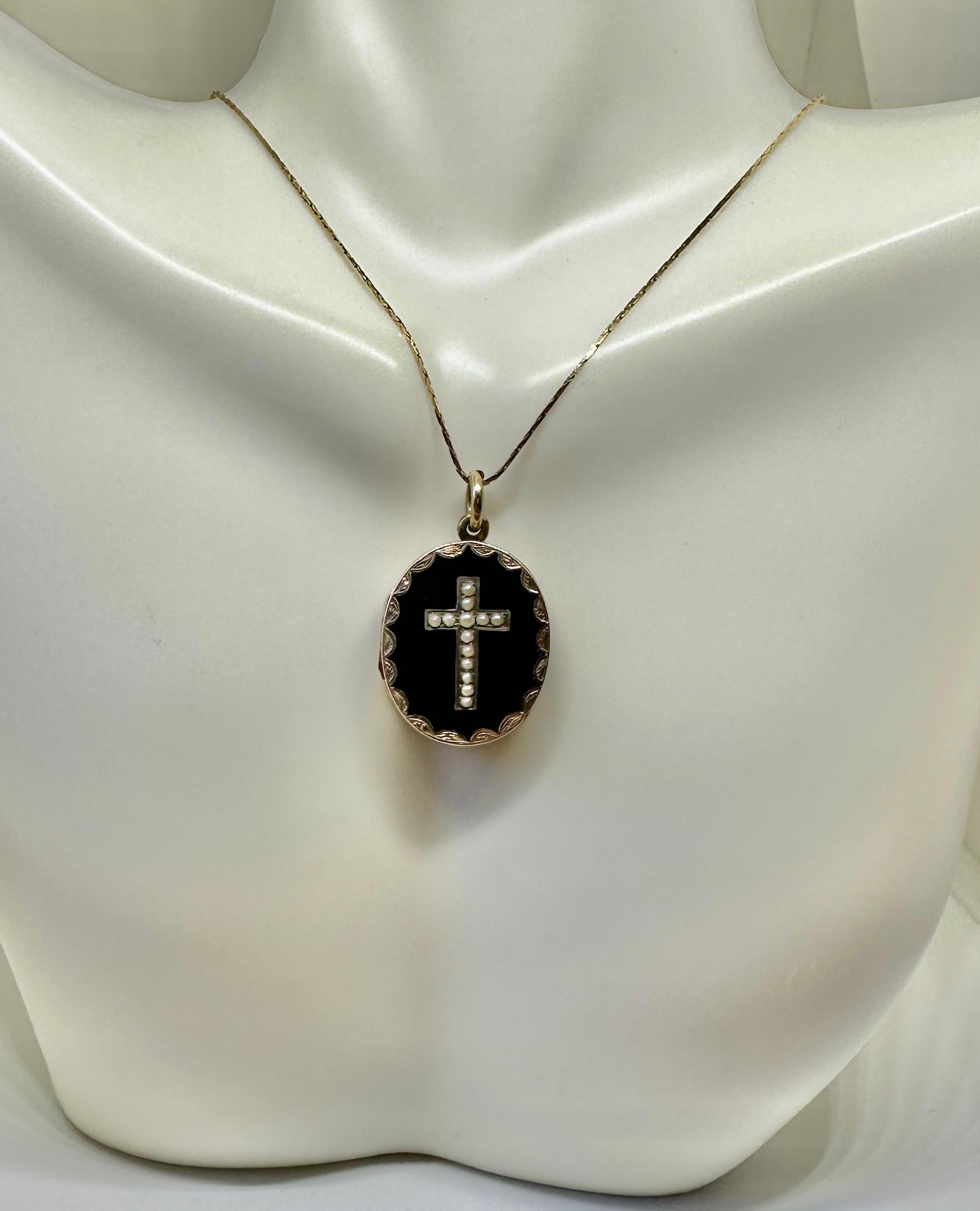 Women's or Men's Victorian Cross Locket Gold Inlaid Black Onyx Pearl Photo Pendant Necklace For Sale