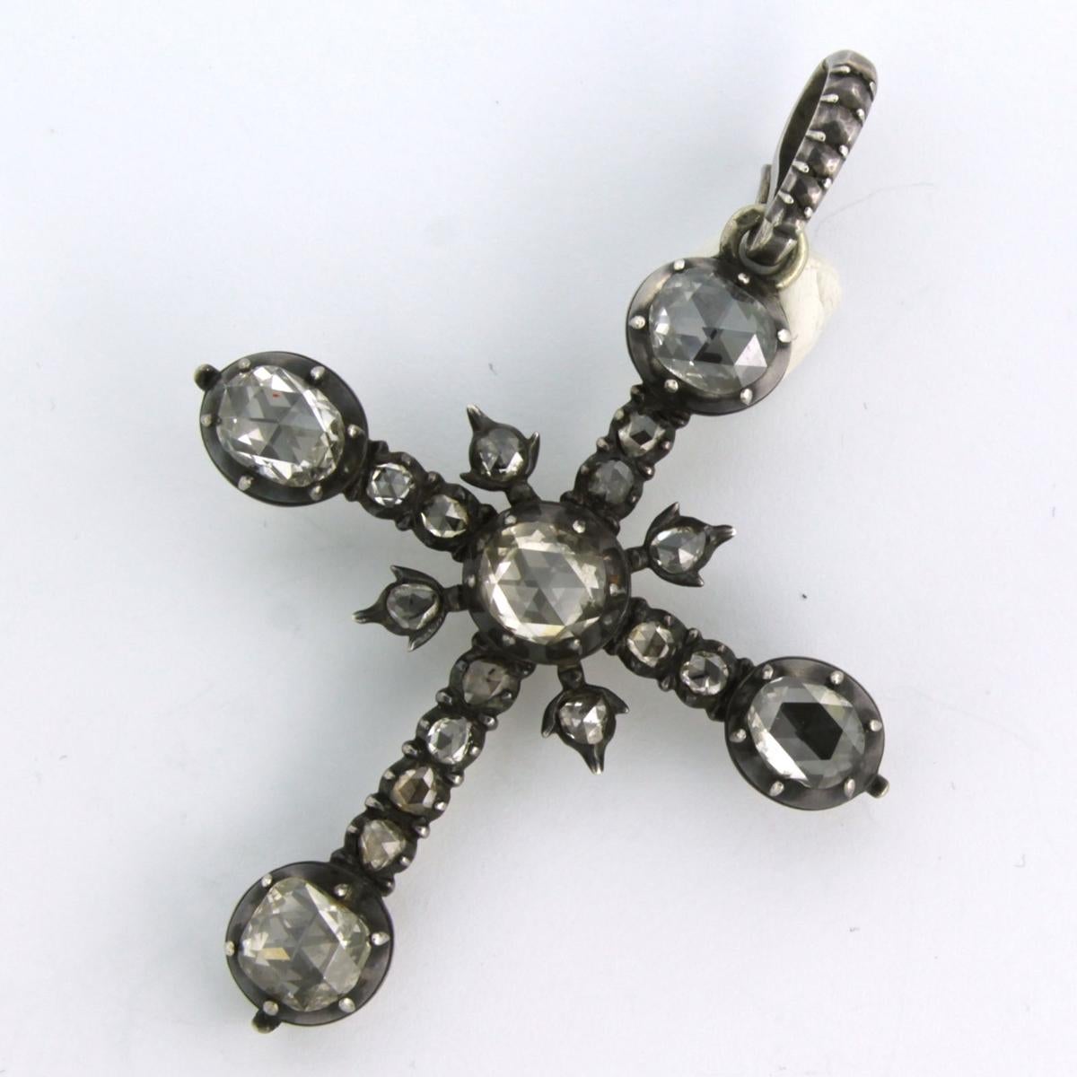 Colgante Cruz Victoriana con diamantes talla rosa hasta 6,00 ct plata en Excelente estado para la venta en The Hague, ZH
