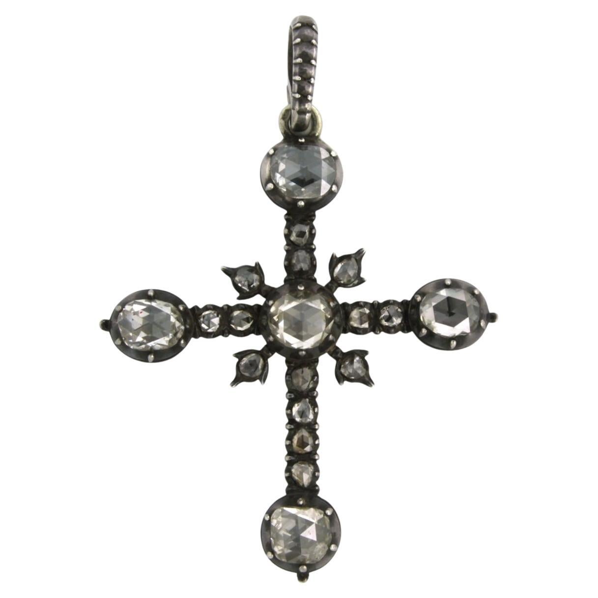 Colgante Cruz Victoriana con diamantes talla rosa hasta 6,00 ct plata en venta