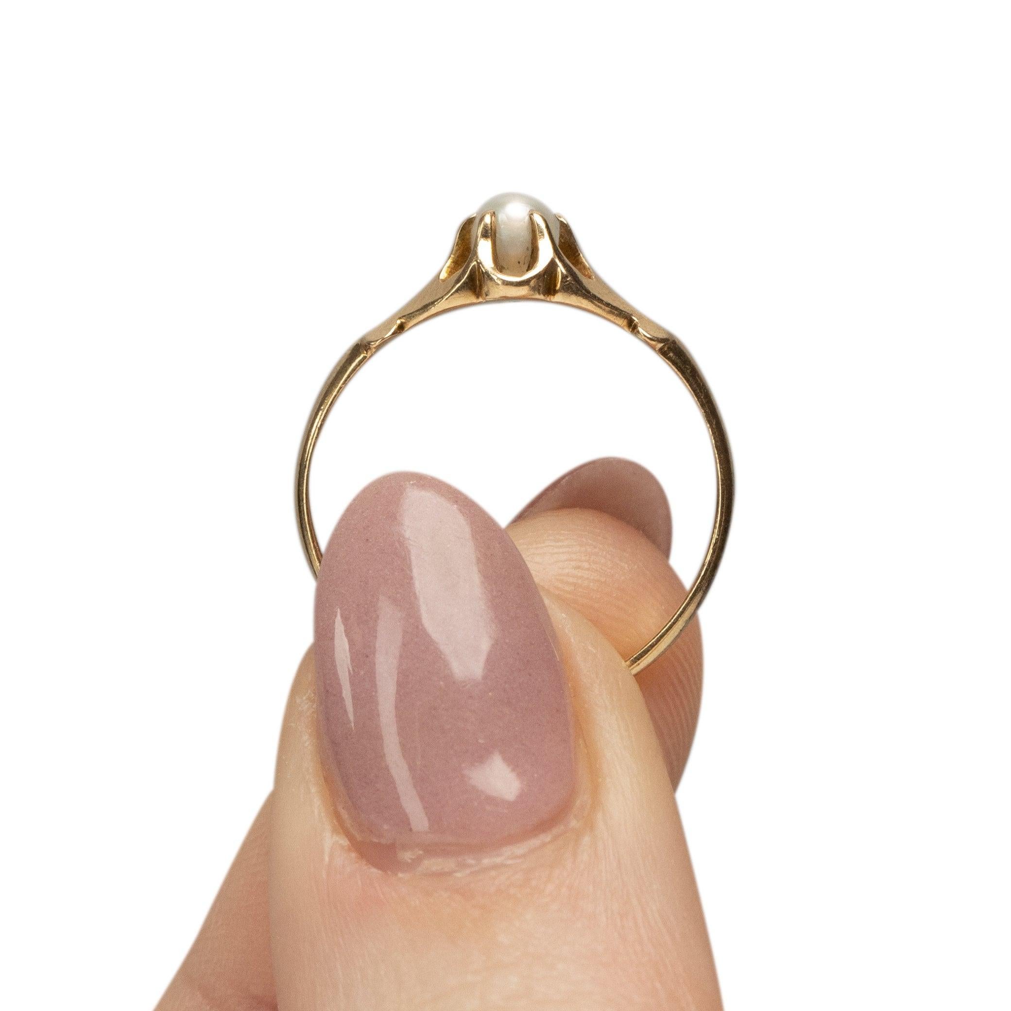 Victorian Cultured Pearl 14K Yellow Gold Belcher Solitaire For Sale 3