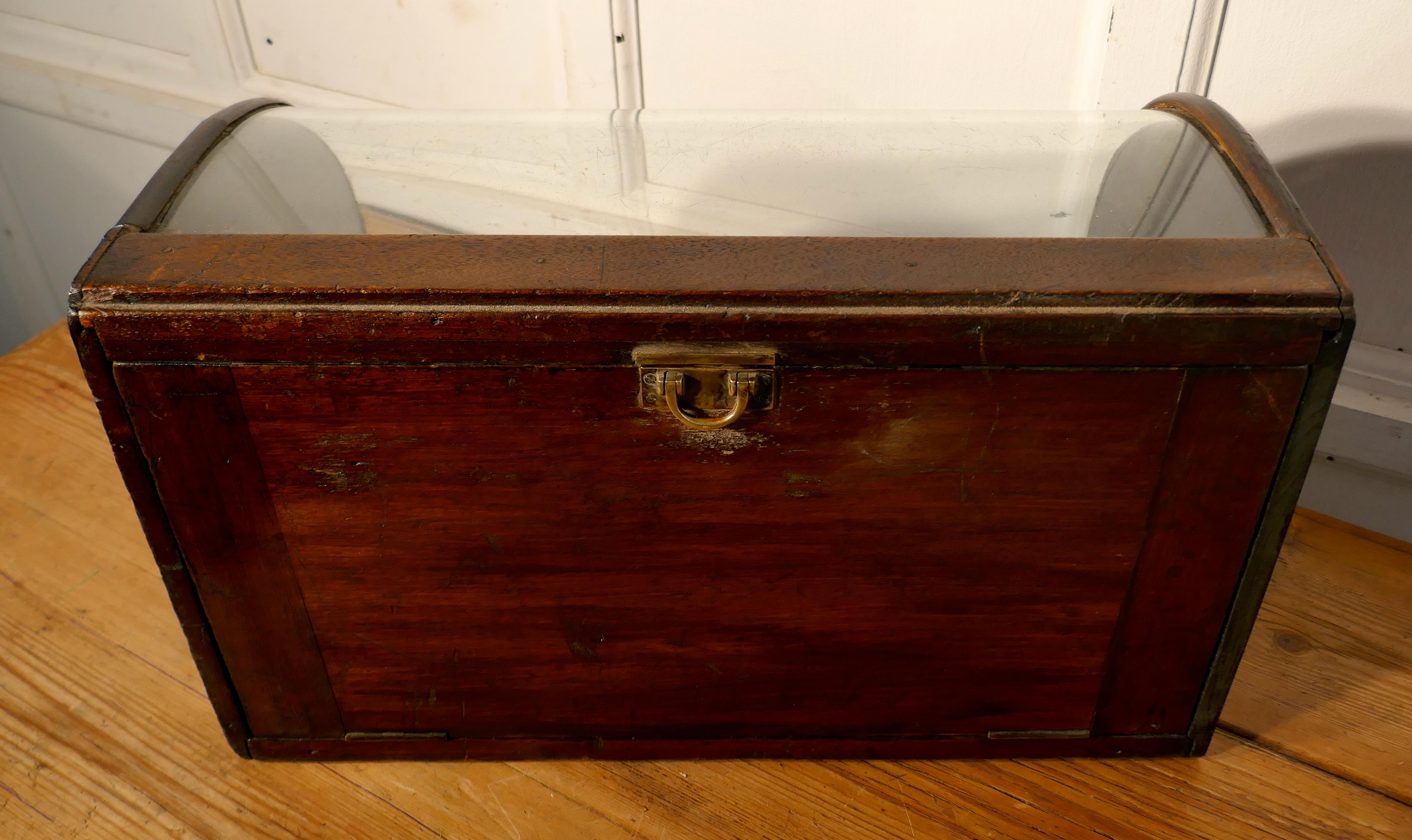 19th Century Victorian Curved, Mirrored Shop Display Cabinet