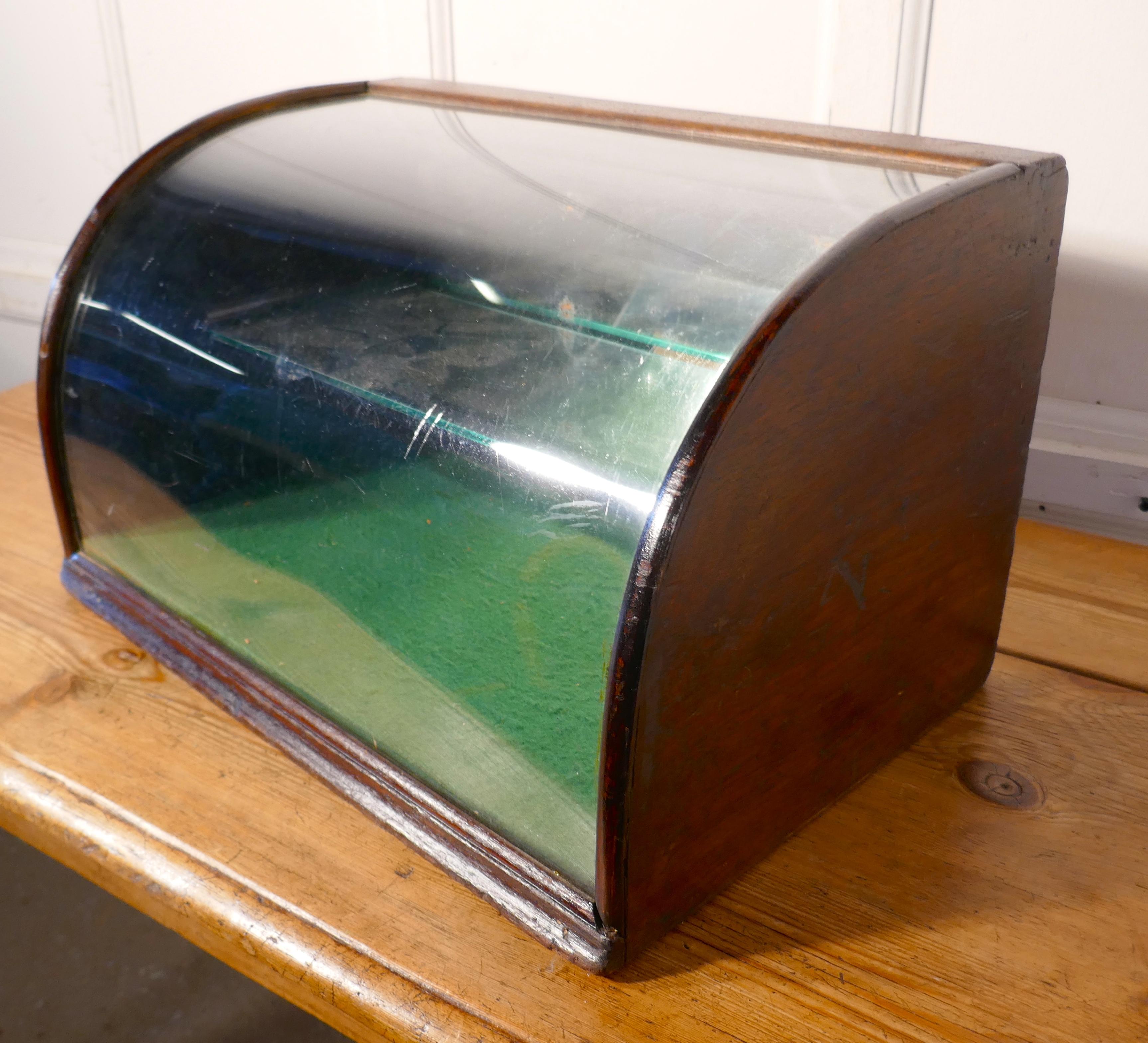 Victorian Curved, Mirrored Shop Display Cabinet 1