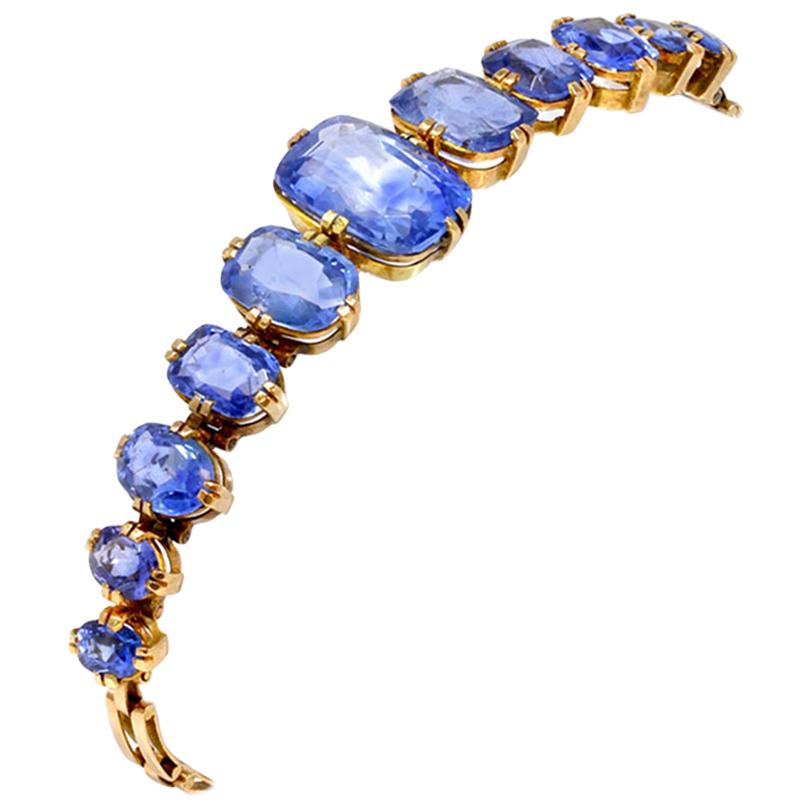 Victorian Cushion-Shape No Heat Sapphire Bracelet in 18 Karat Gold