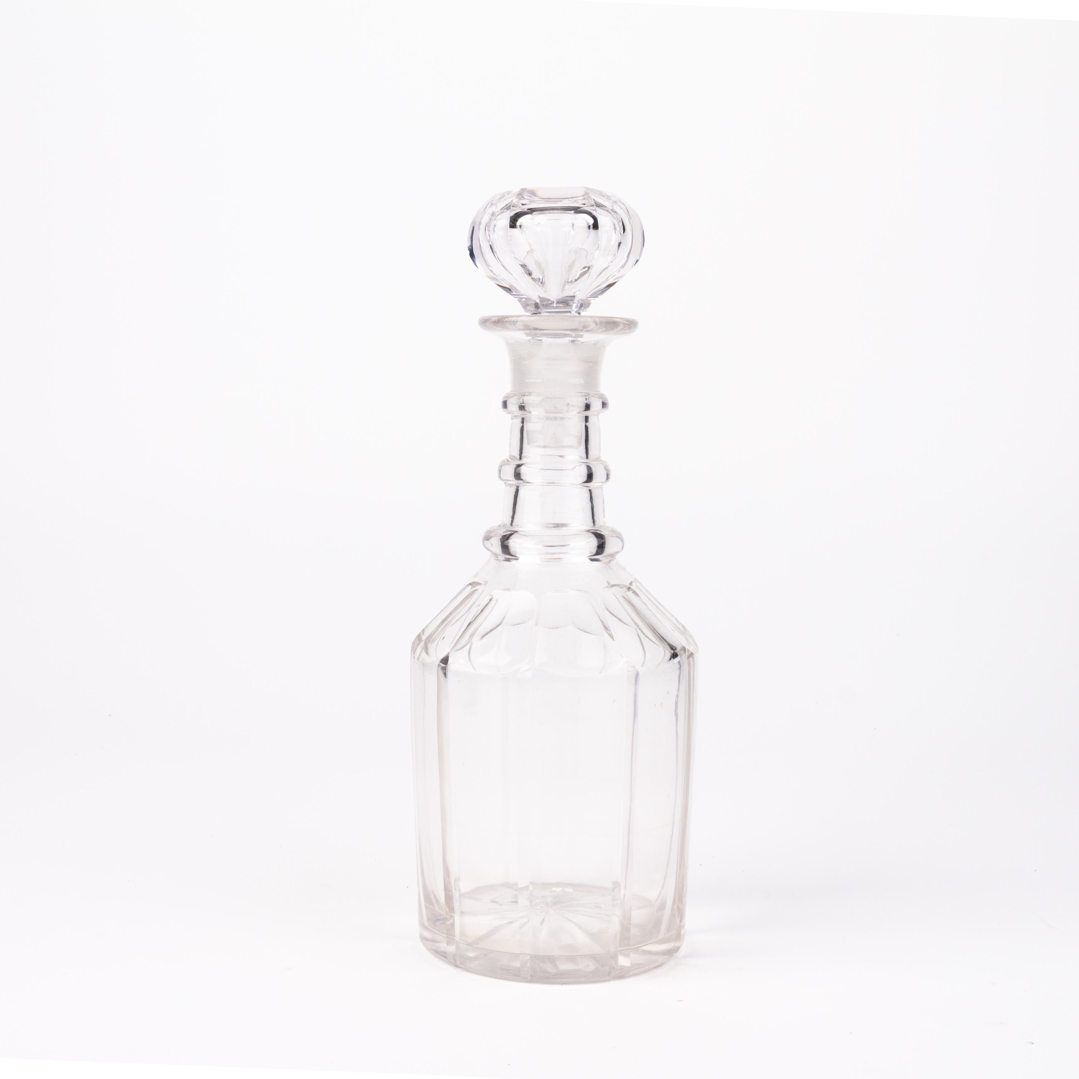 In good condition
From a private collection
Victorian Cut Crystal Glass Spirit Decanter Bottle 