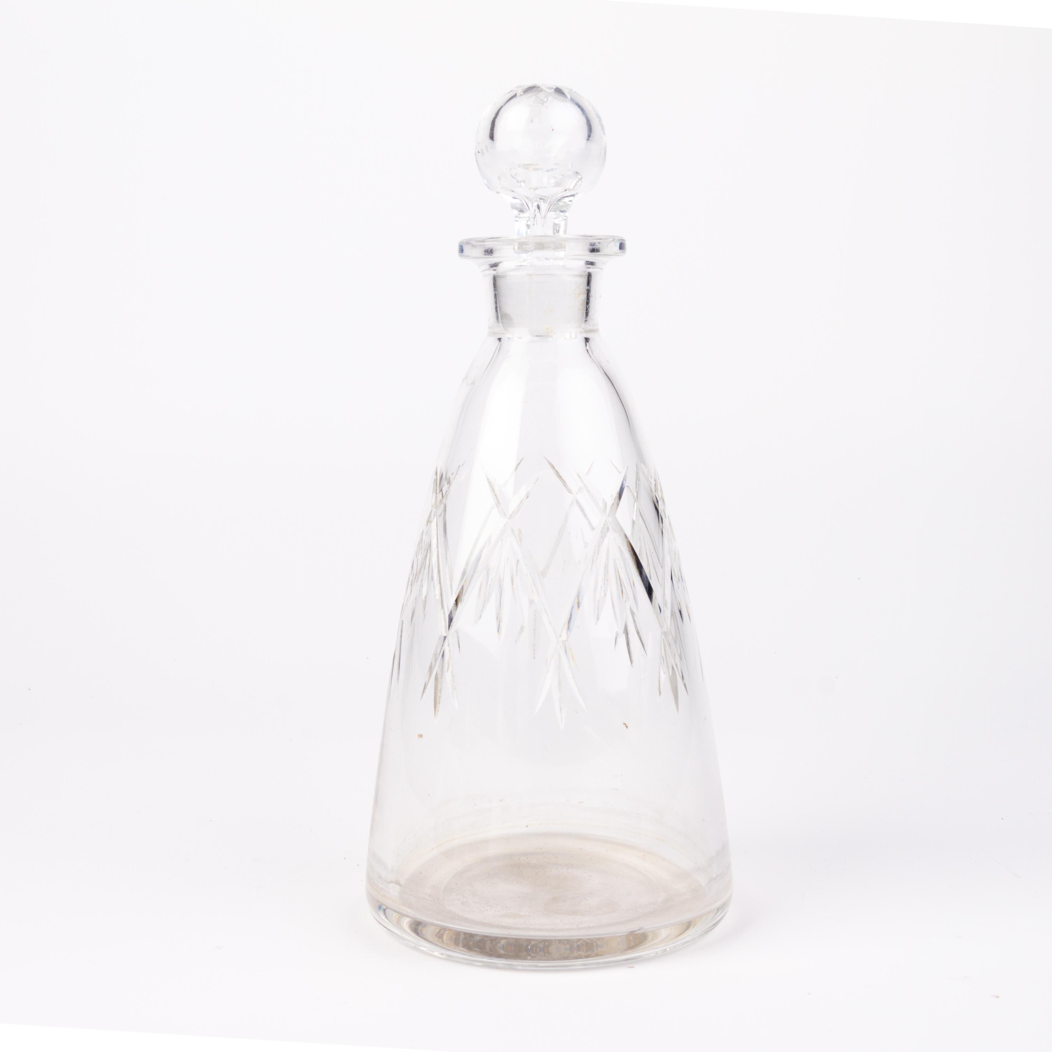 Victorian Cut Crystal Glass Spirit Decanter Bottle  In Good Condition For Sale In Nottingham, GB