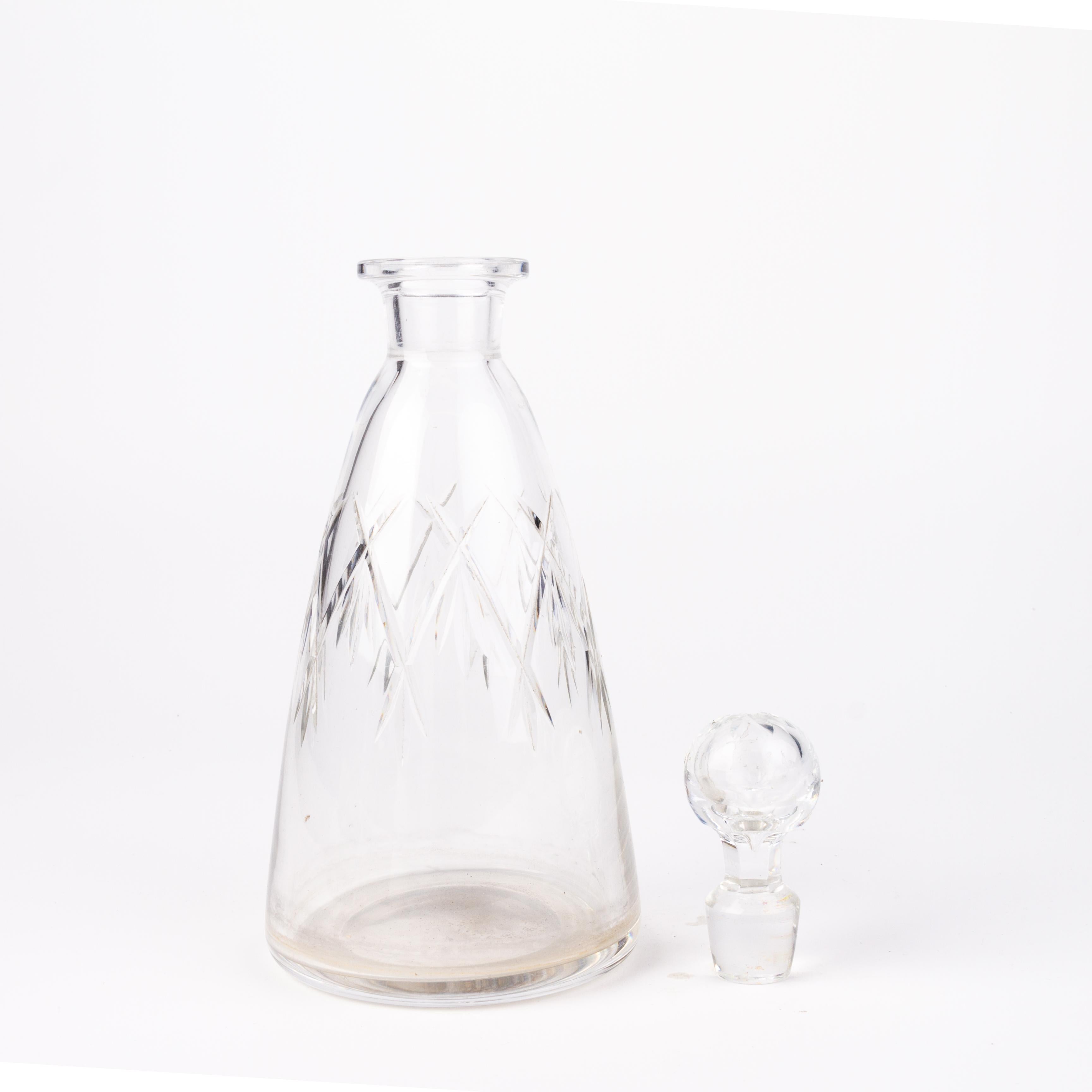 Victorian Cut Crystal Glass Spirit Decanter Bottle  For Sale 2
