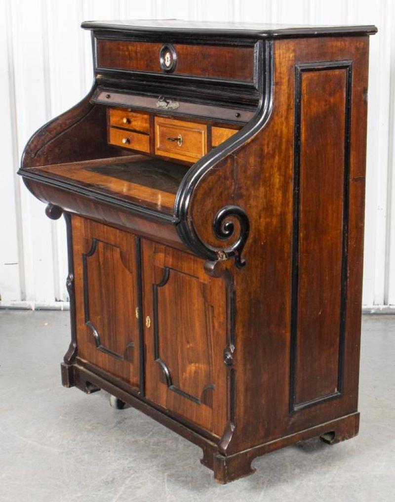 Victorian Cylinder Secretary Cabinet In Good Condition In New York, NY
