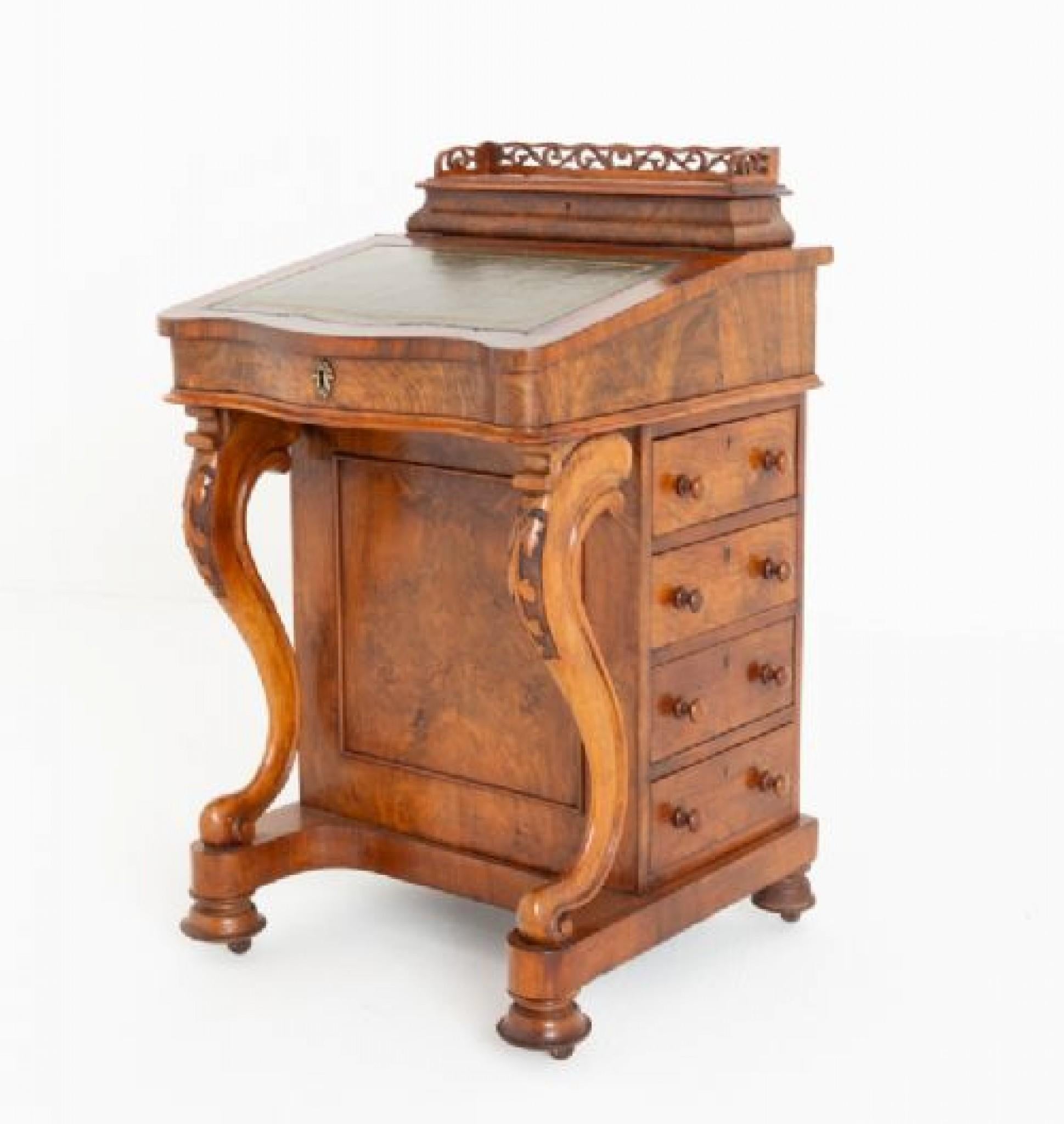 Victorian Davenport Desk Burr Walnut 1860 In Good Condition For Sale In Potters Bar, GB
