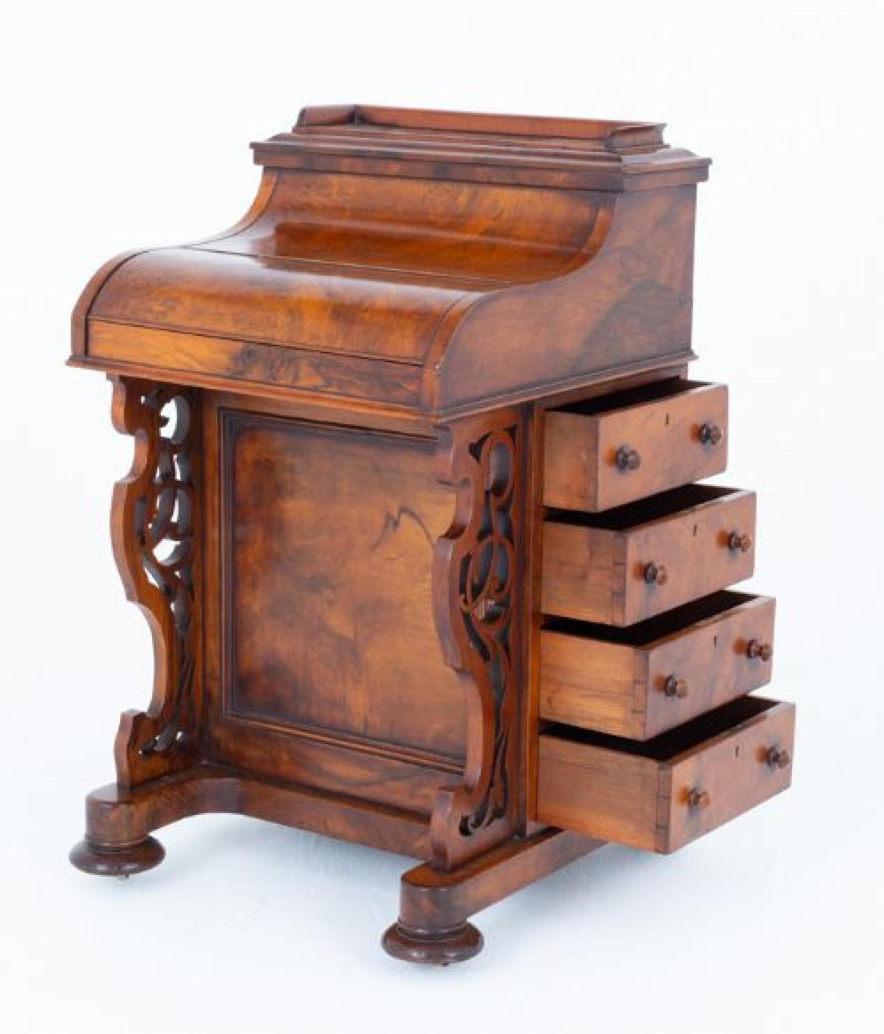 Victorian Davenport Desk Burr Walnut Pop Up Mechanism 1880 In Good Condition For Sale In Potters Bar, GB