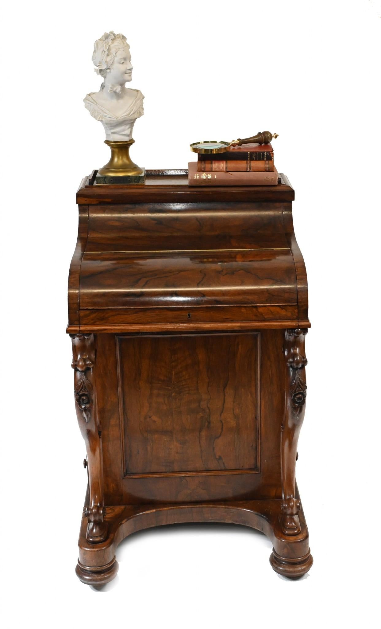 Victorian Davenport Desk Pop Up Mechanism, 1860 In Good Condition In Potters Bar, GB