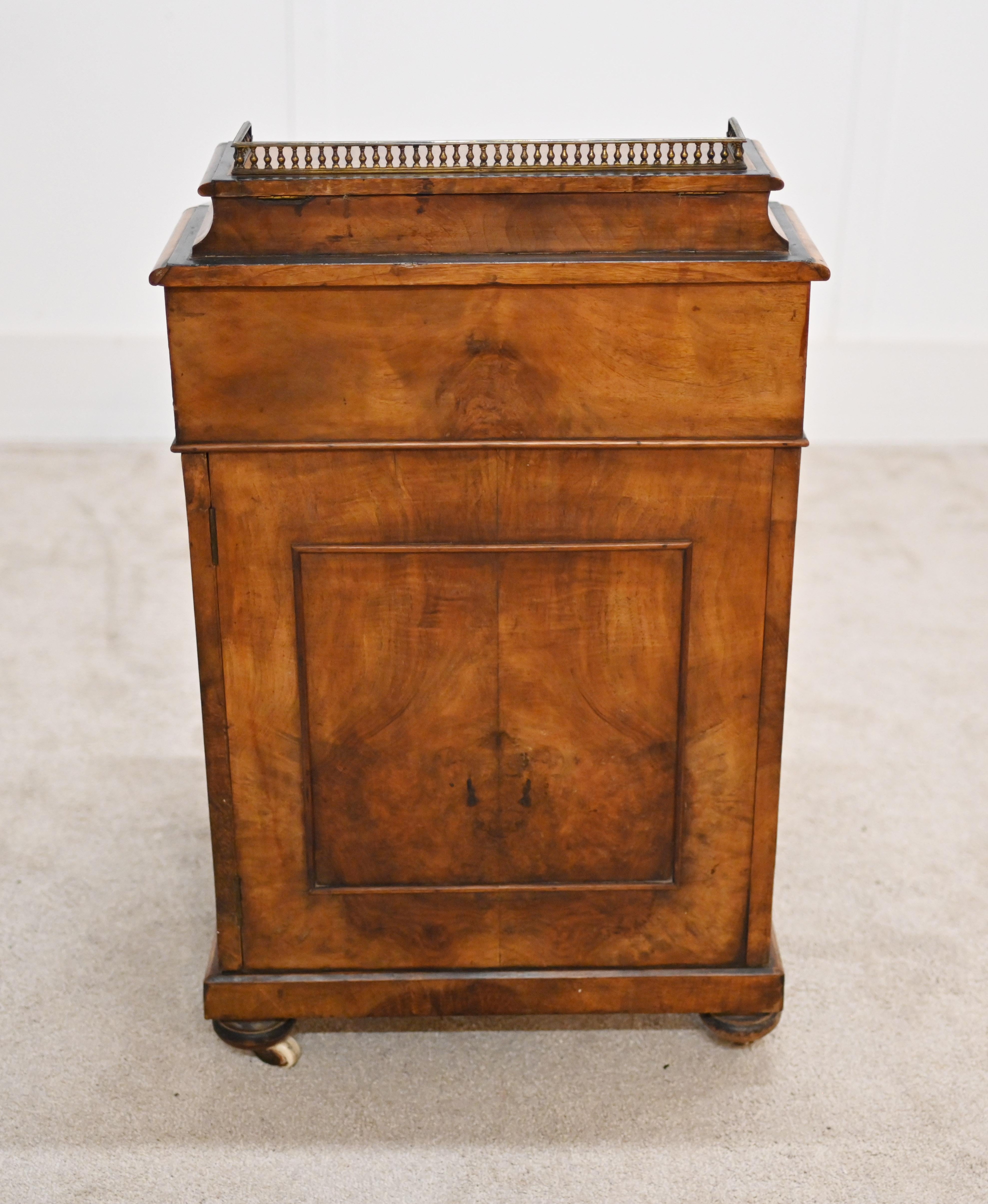 Victorian Davenport Desk Walnut 1880 8