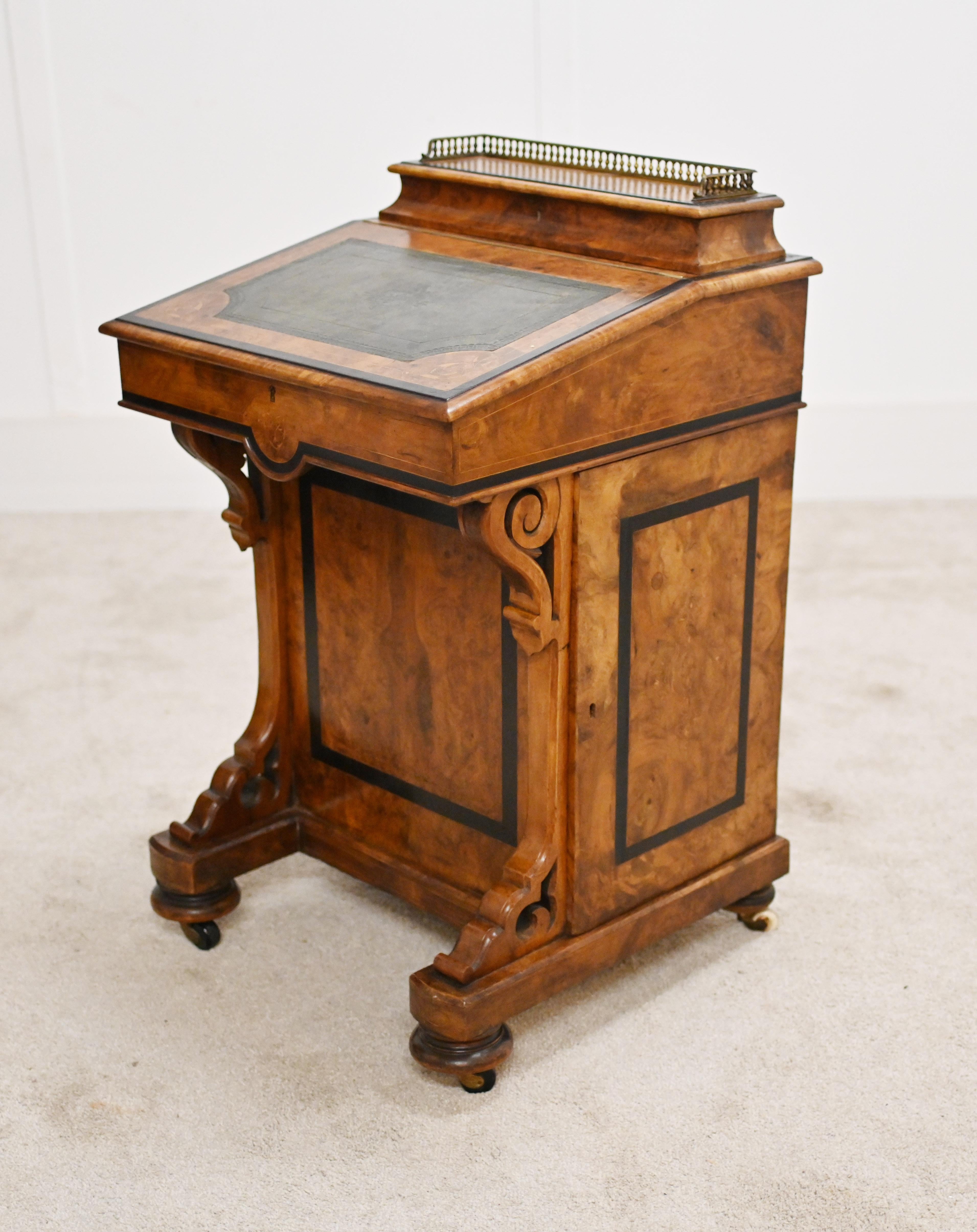 Victorian Davenport Desk Walnut 1880 4