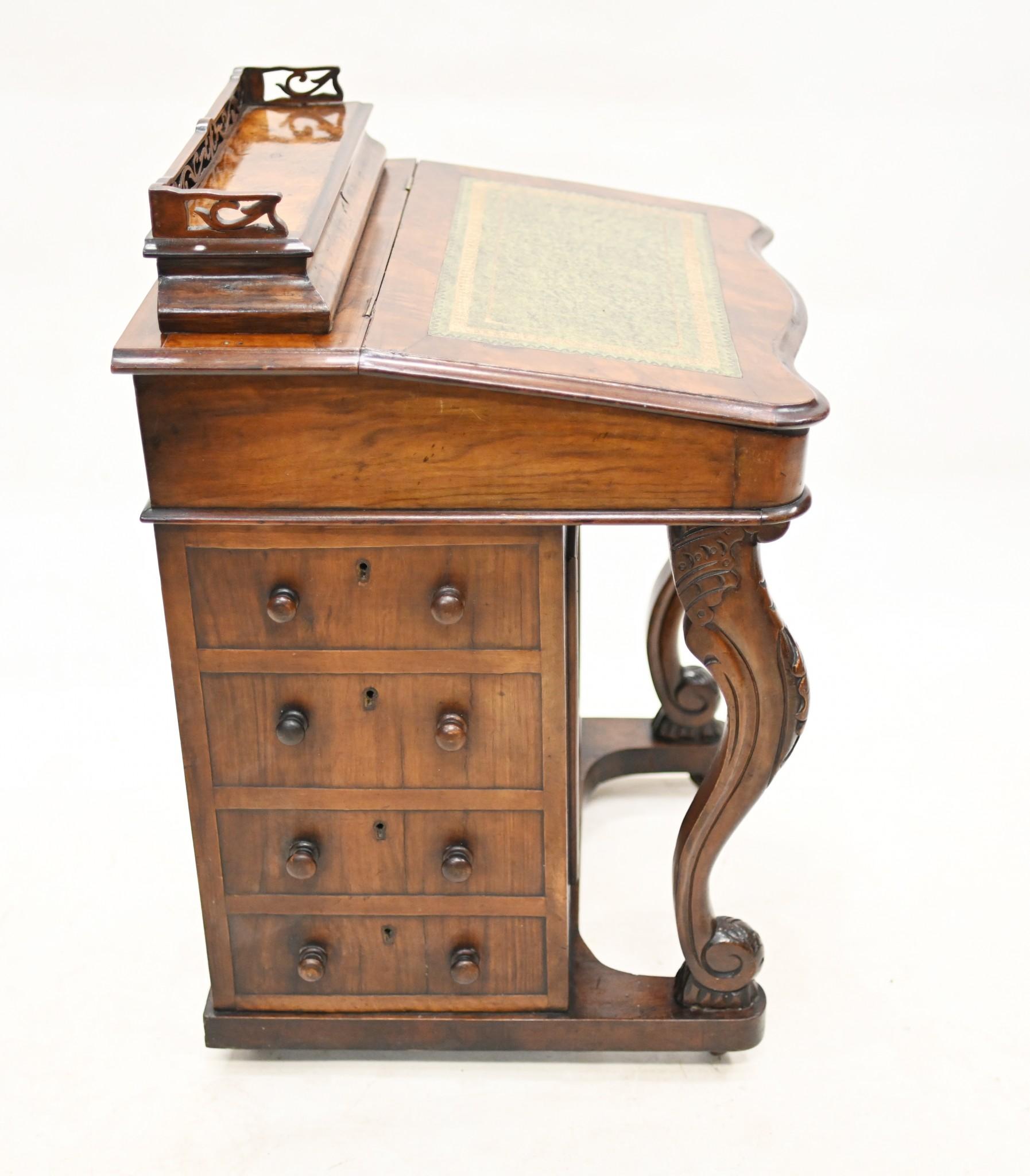 Late 19th Century Victorian Davenport Desk Walnut 1890 For Sale