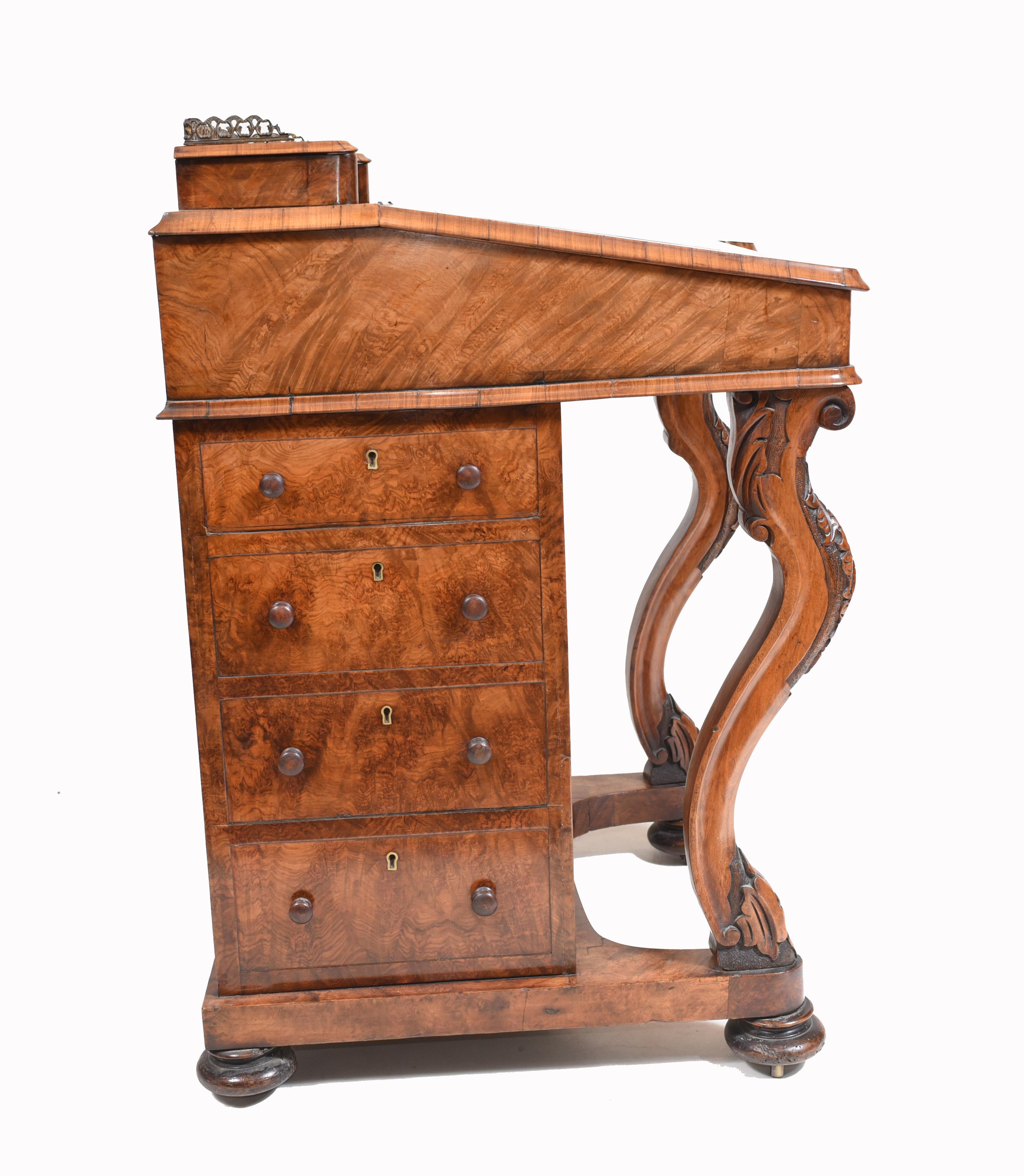 Victorian Davenport Desk Walnut Inlay, 1860 7