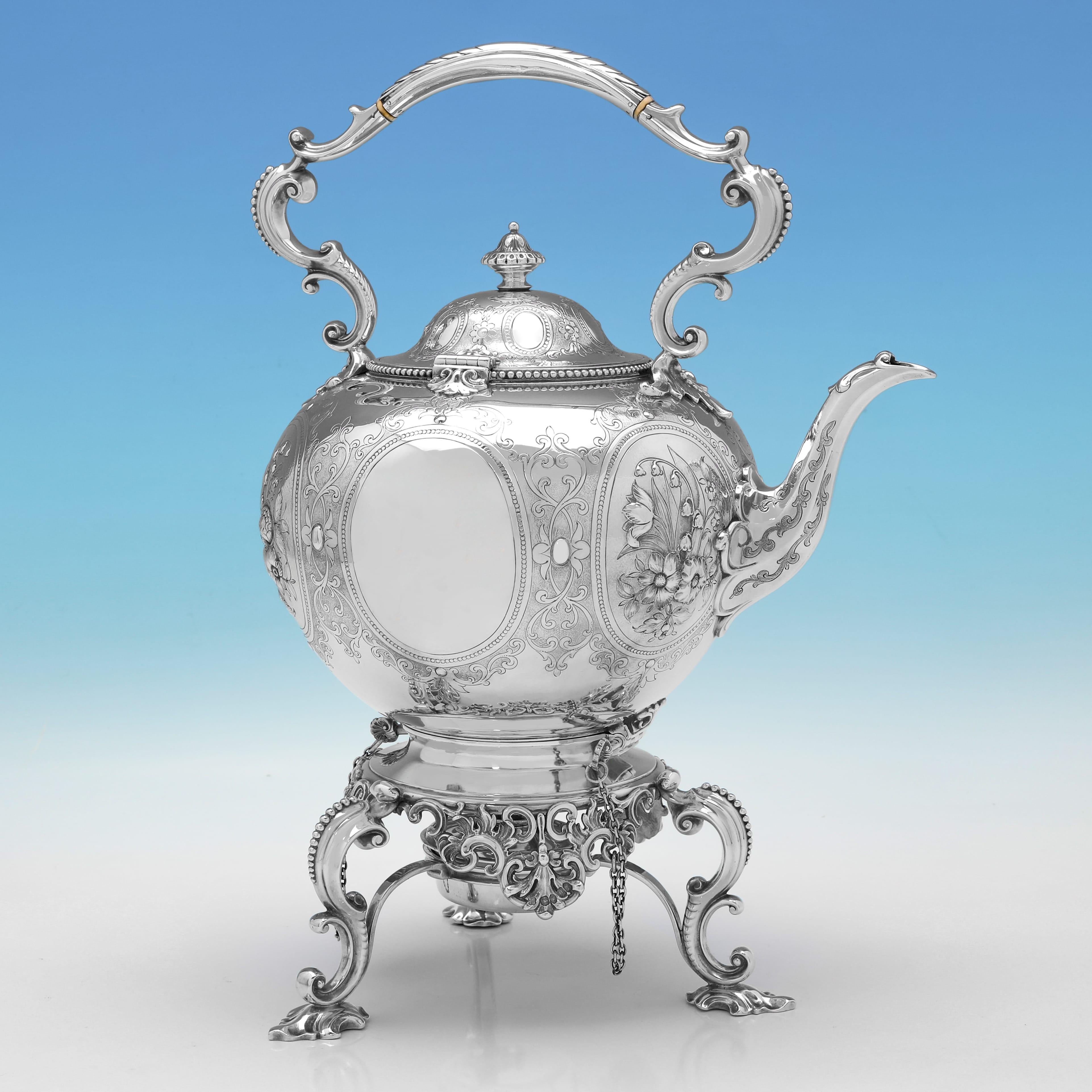 Victorien Service à thé et café décoratif victorien de 5 pièces par Barnards, Londres 1862 en vente