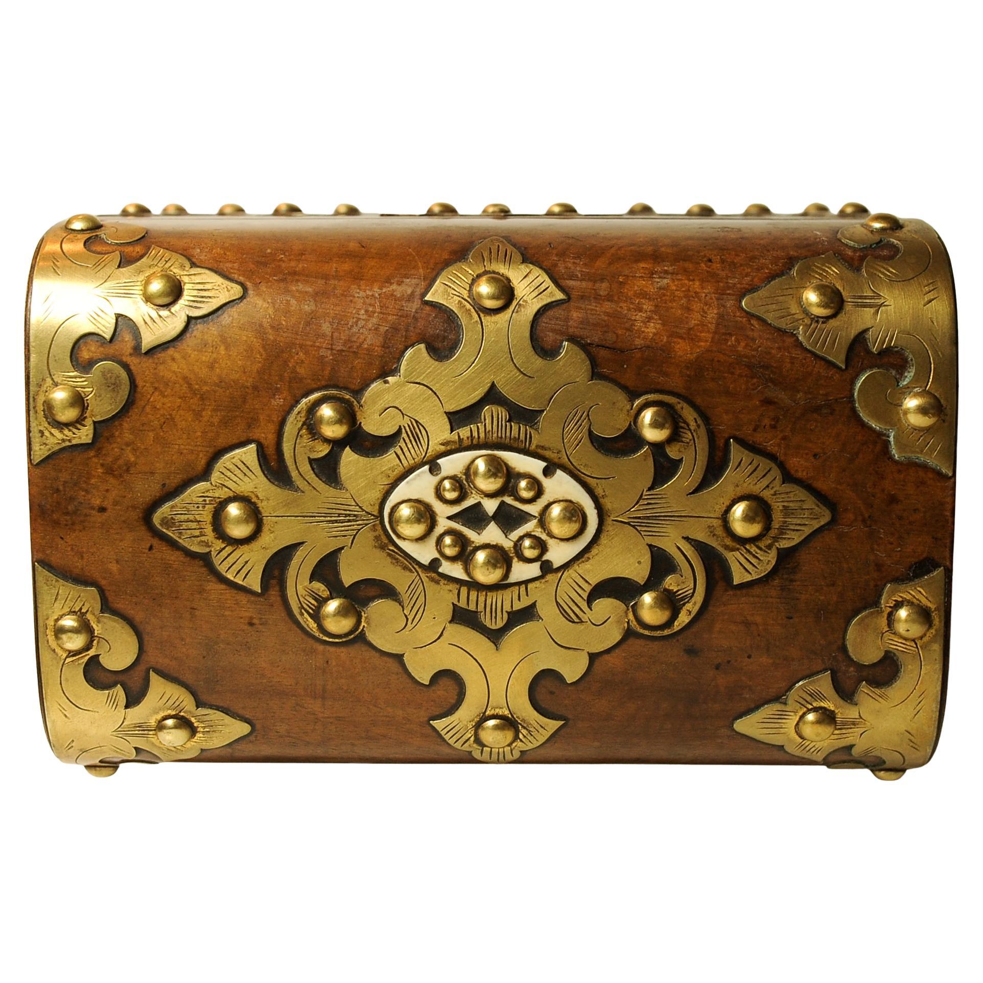Victorian Decorative Brass Bound Burr Walnut Domed Tea Caddy Chest With Key For Sale 4