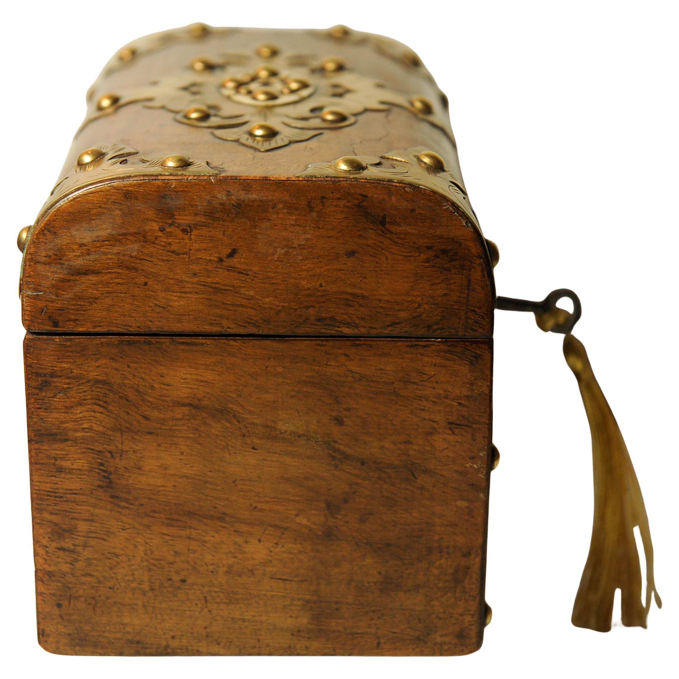 Victorian Decorative Brass Bound Burr Walnut Domed Tea Caddy Chest With Key For Sale 5