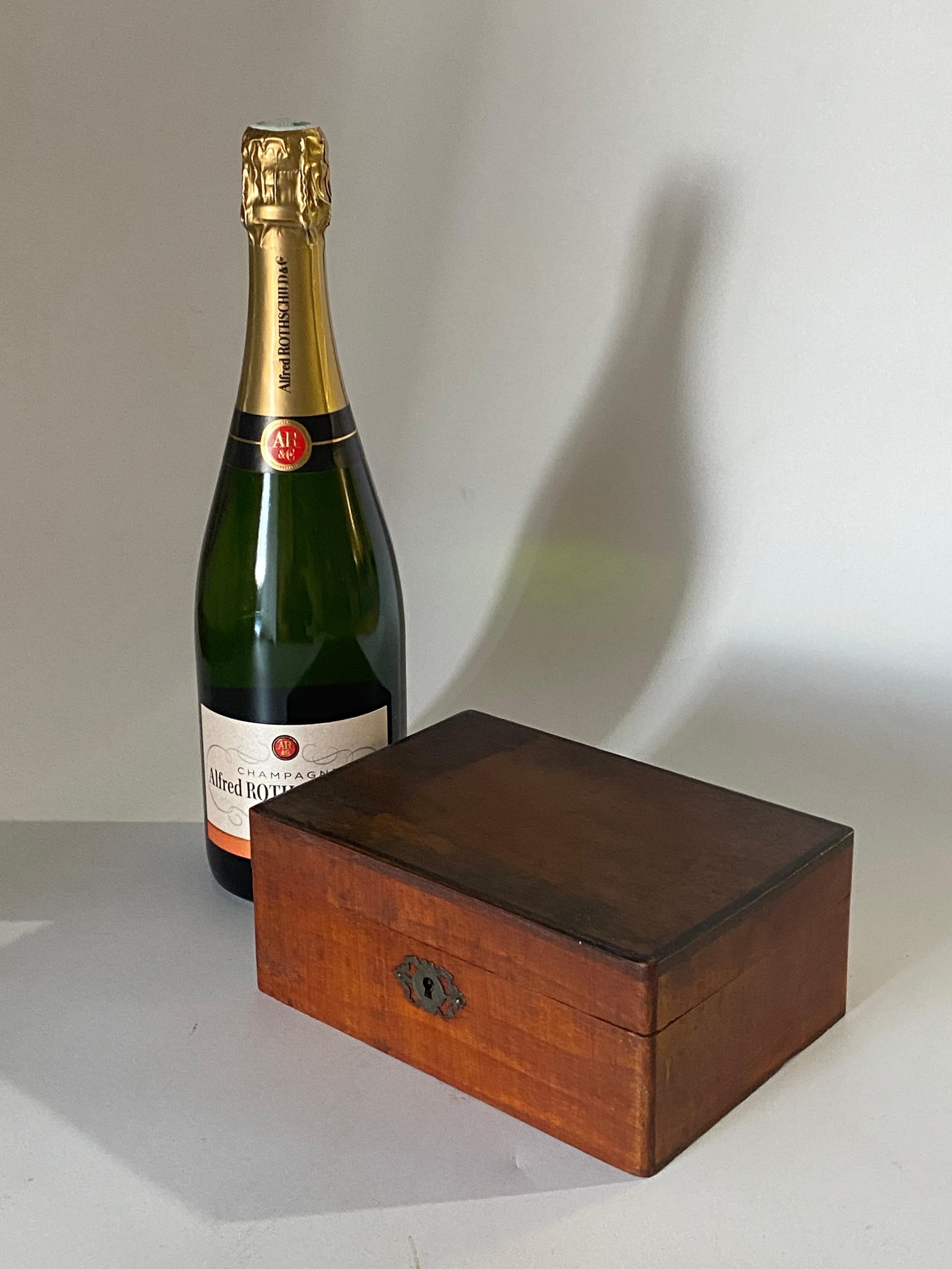 Boîte décorative ou à bijoux victorienne, en bois, Angleterre, 19ème siècle en vente 3