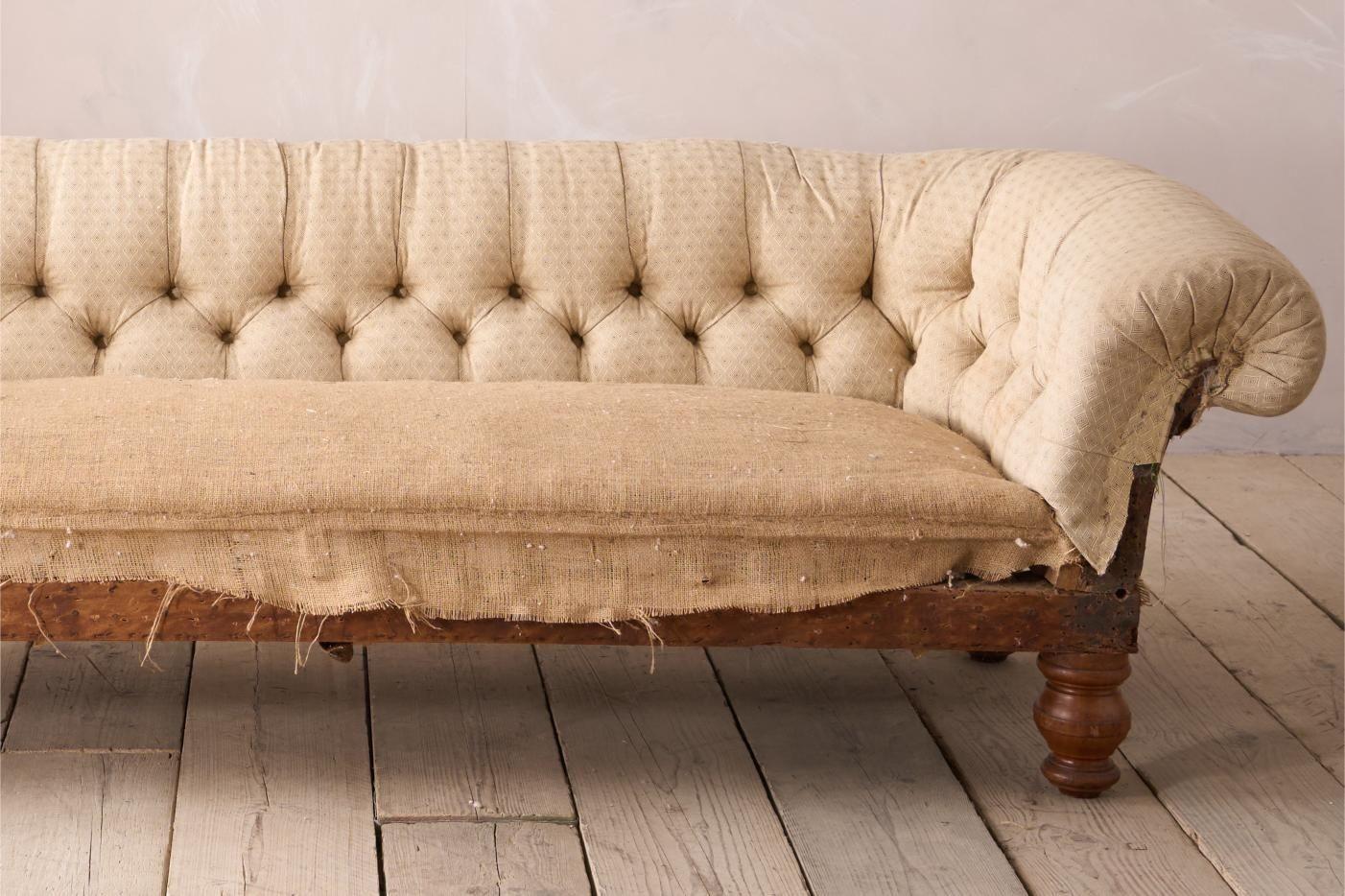 Victorian deep buttoned scroll arm chesterfield sofa In Excellent Condition In Malton, GB