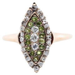 Viktorianischer Demantoid-Granat & Diamant-Navettenring im Rosenschliff