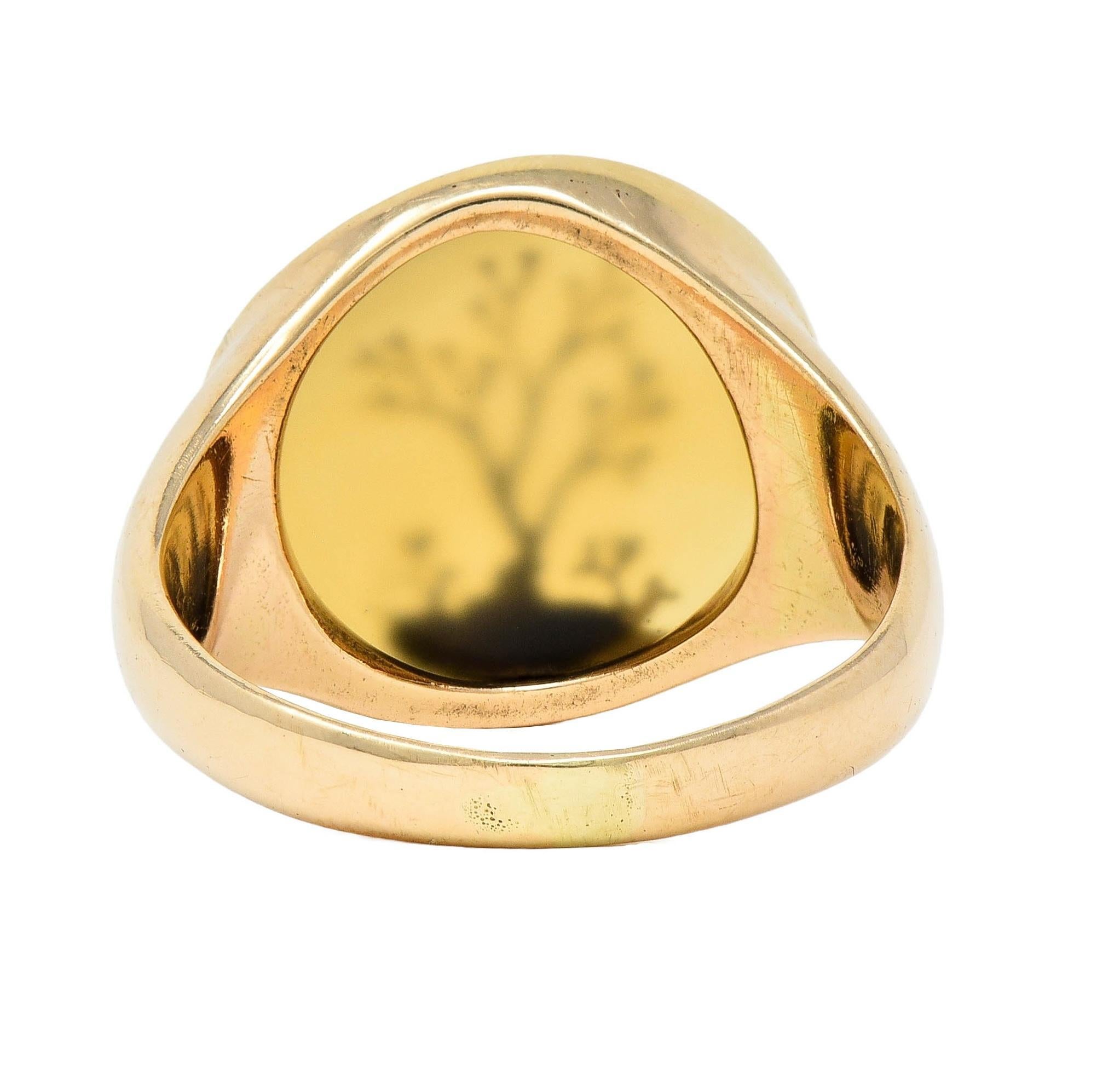 Women's or Men's Victorian Dendritic Agate 10 Karat Yellow Gold Antique Tree Of Life Signet Ring