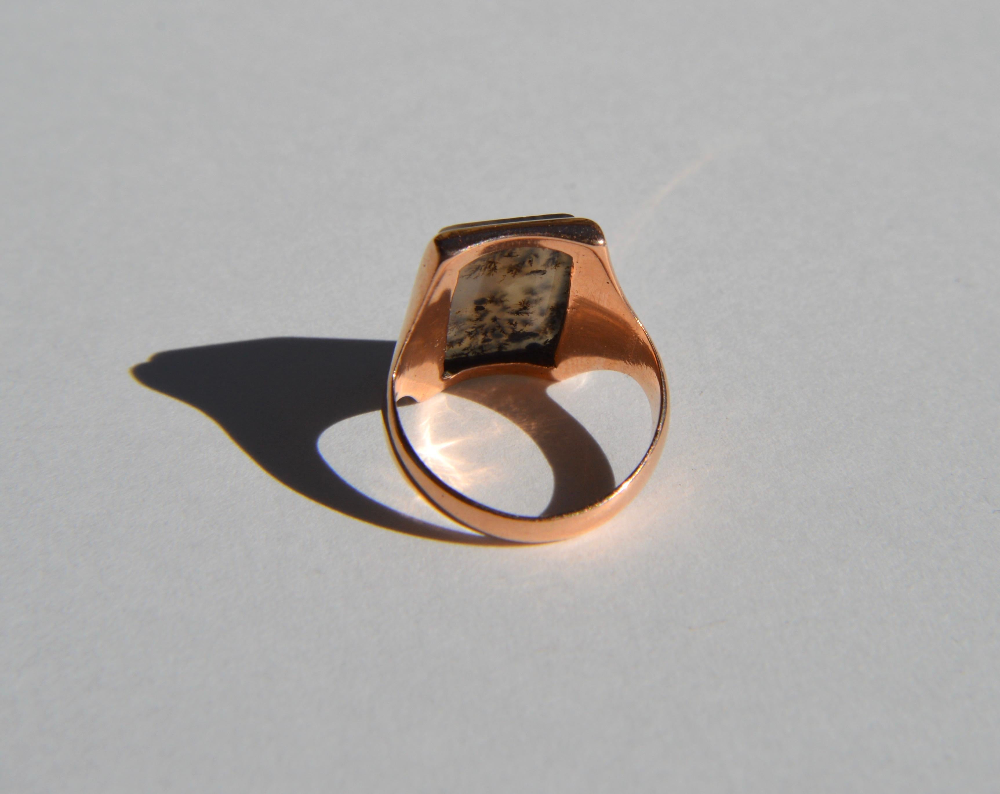 Victorian Dendritic Picture Agate 14 Karat Rose Gold Signet Rectangular Ring In Good Condition In Crownsville, MD