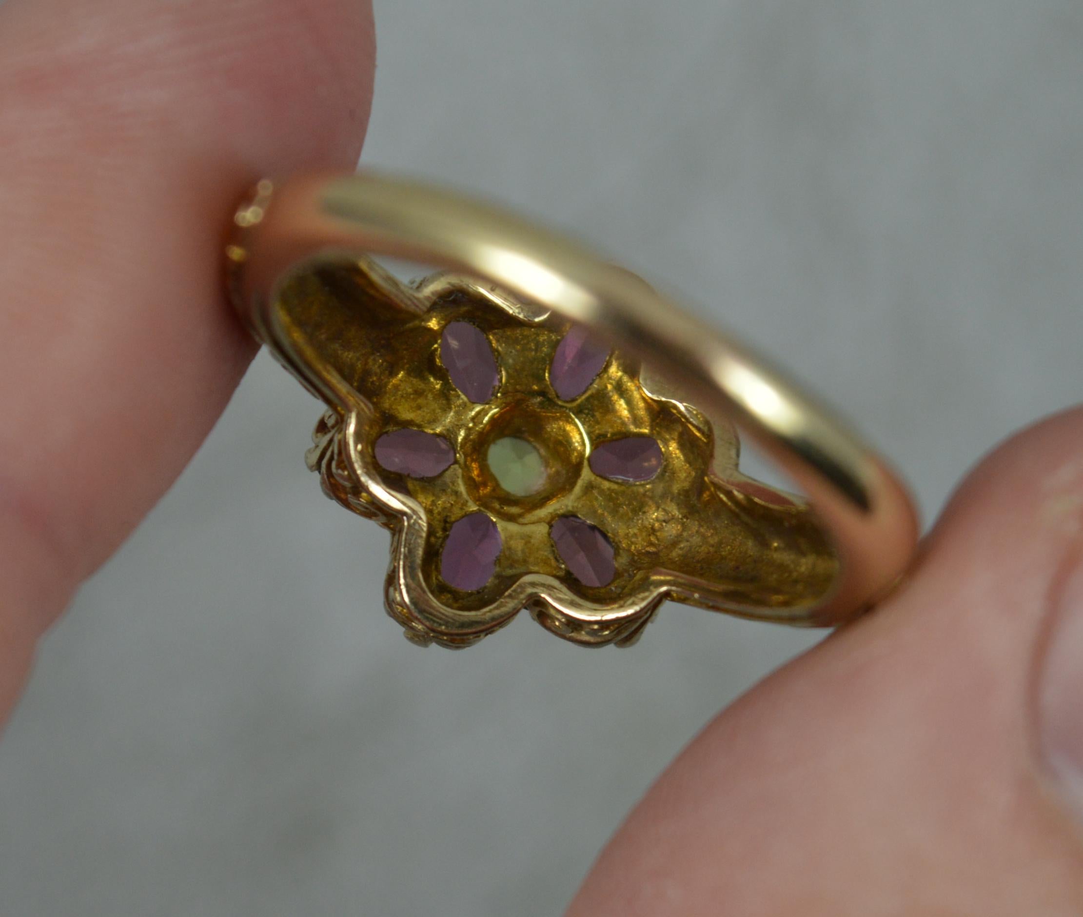 Women's Victorian Design 9ct Gold Peridot and Garnet Flower Cluster Ring
