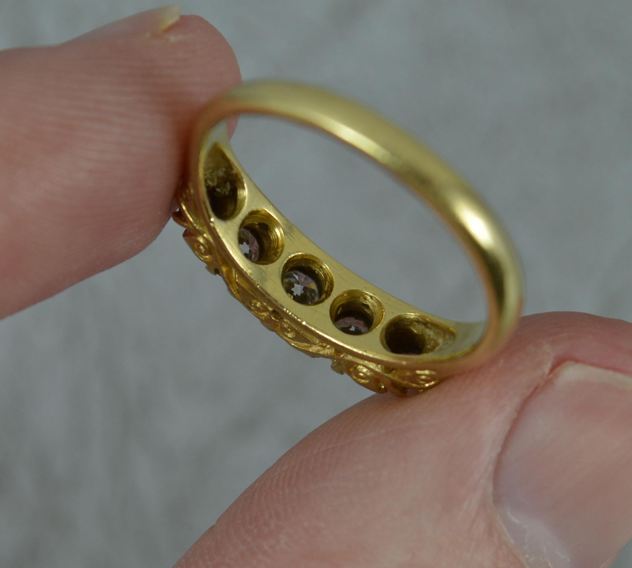 Women's Victorian Design VS1 0.65 Carat Diamond 18 Carat Gold Five-Stone Stack Ring
