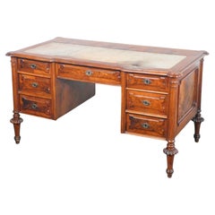 Victorian Desk, in Veneered Walnut and Briar, England, Early 19th C