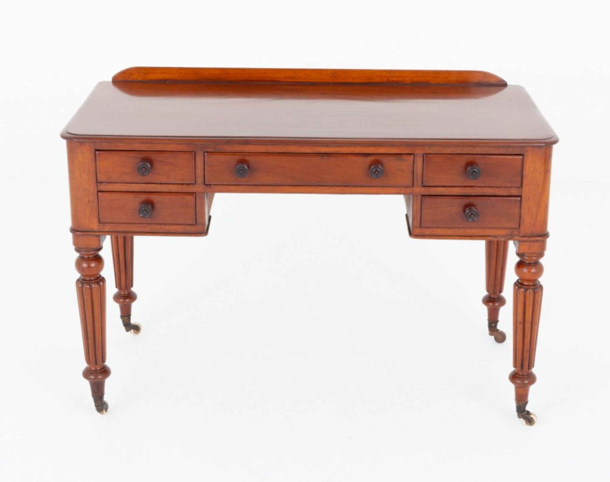 Bureau Victorien Table à écrire en acajou 1860 en vente 1