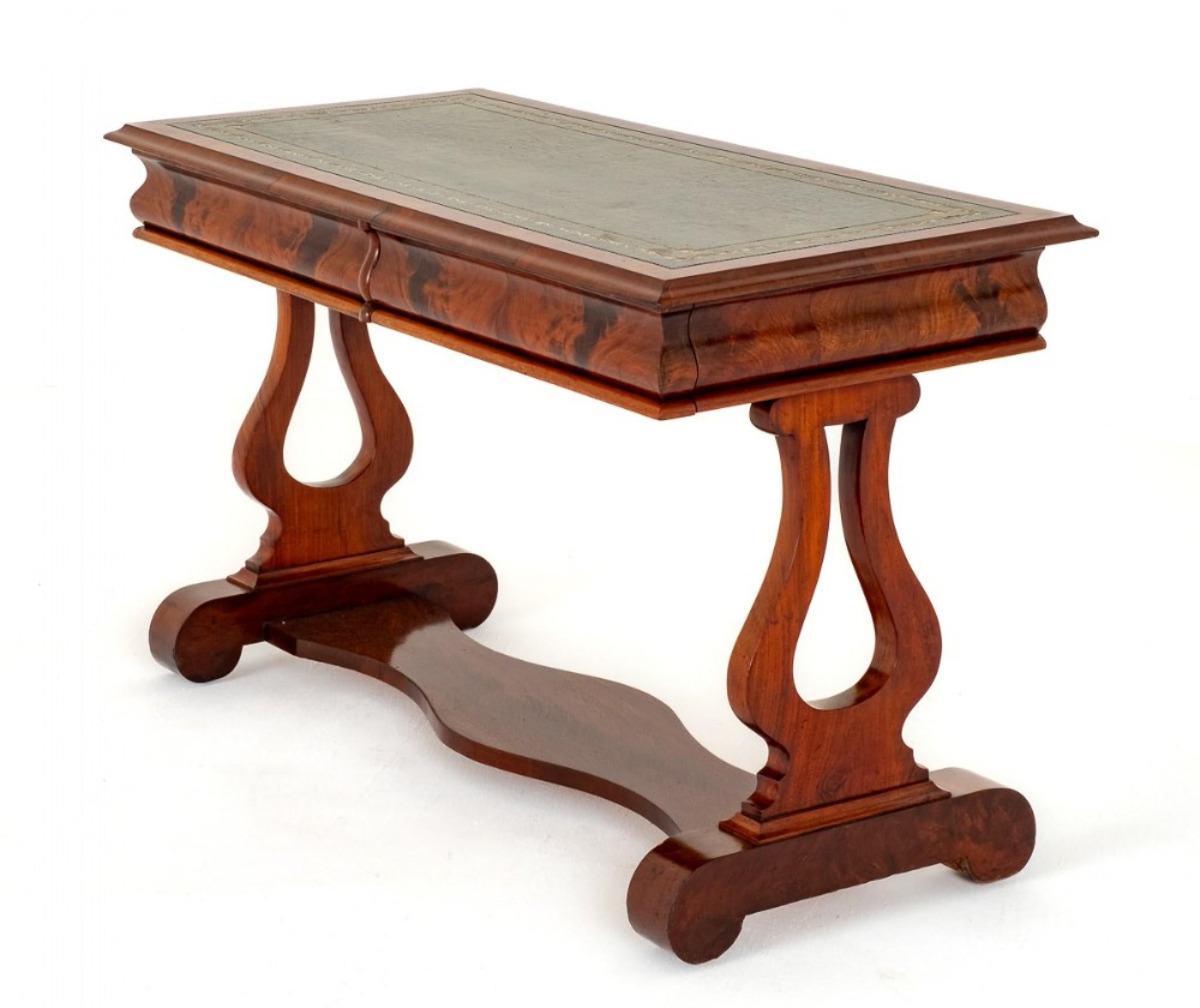 Victorian Desk Writing Table Mahogany 1860 In Good Condition For Sale In Potters Bar, GB