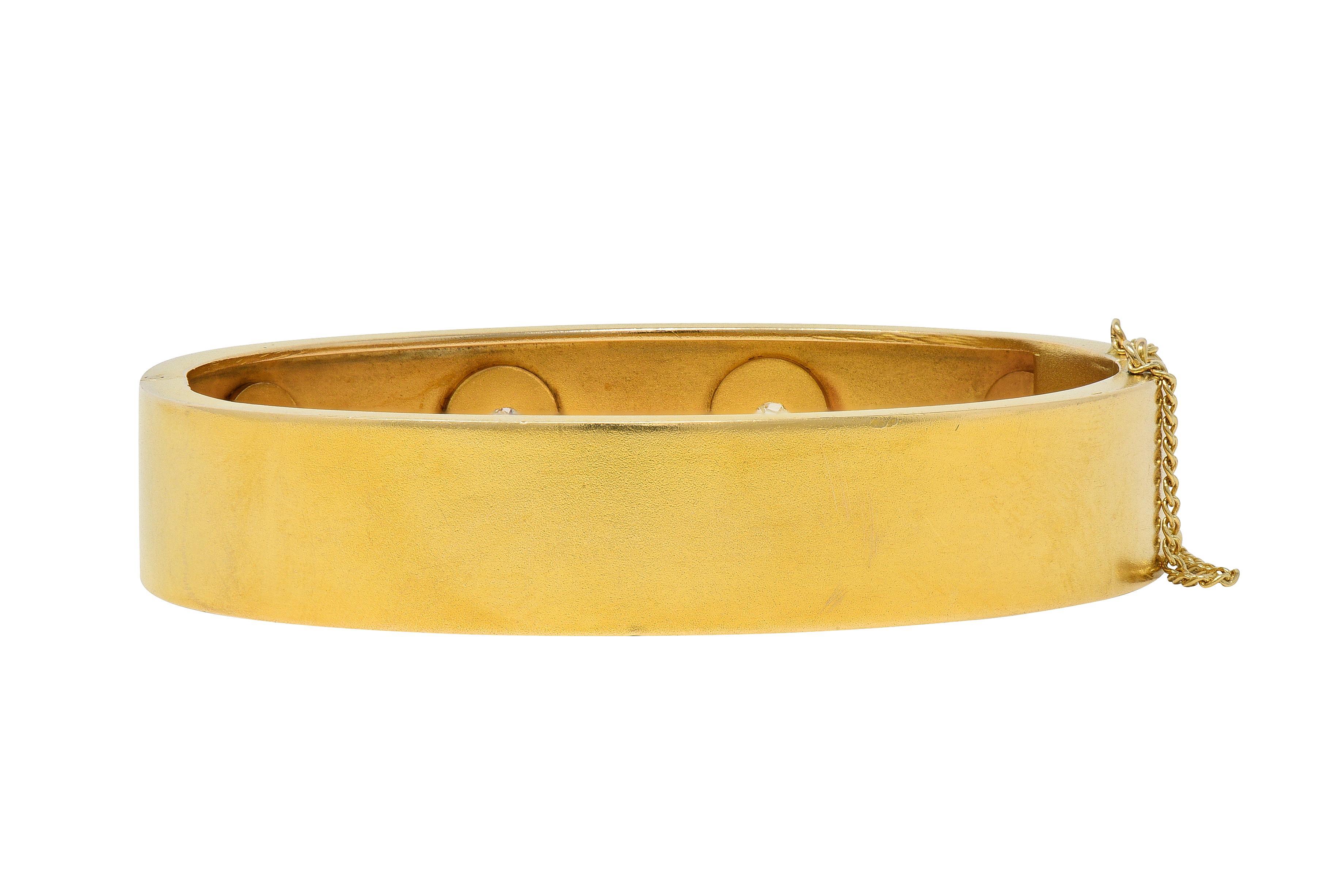 Victorian Diamond 14 Karat Yellow Gold Antique Star Bangle Bracelet For Sale 1