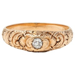 Victorian Diamond 14 Karat Yellow Gold Scrolling Feather Antique Band Ring