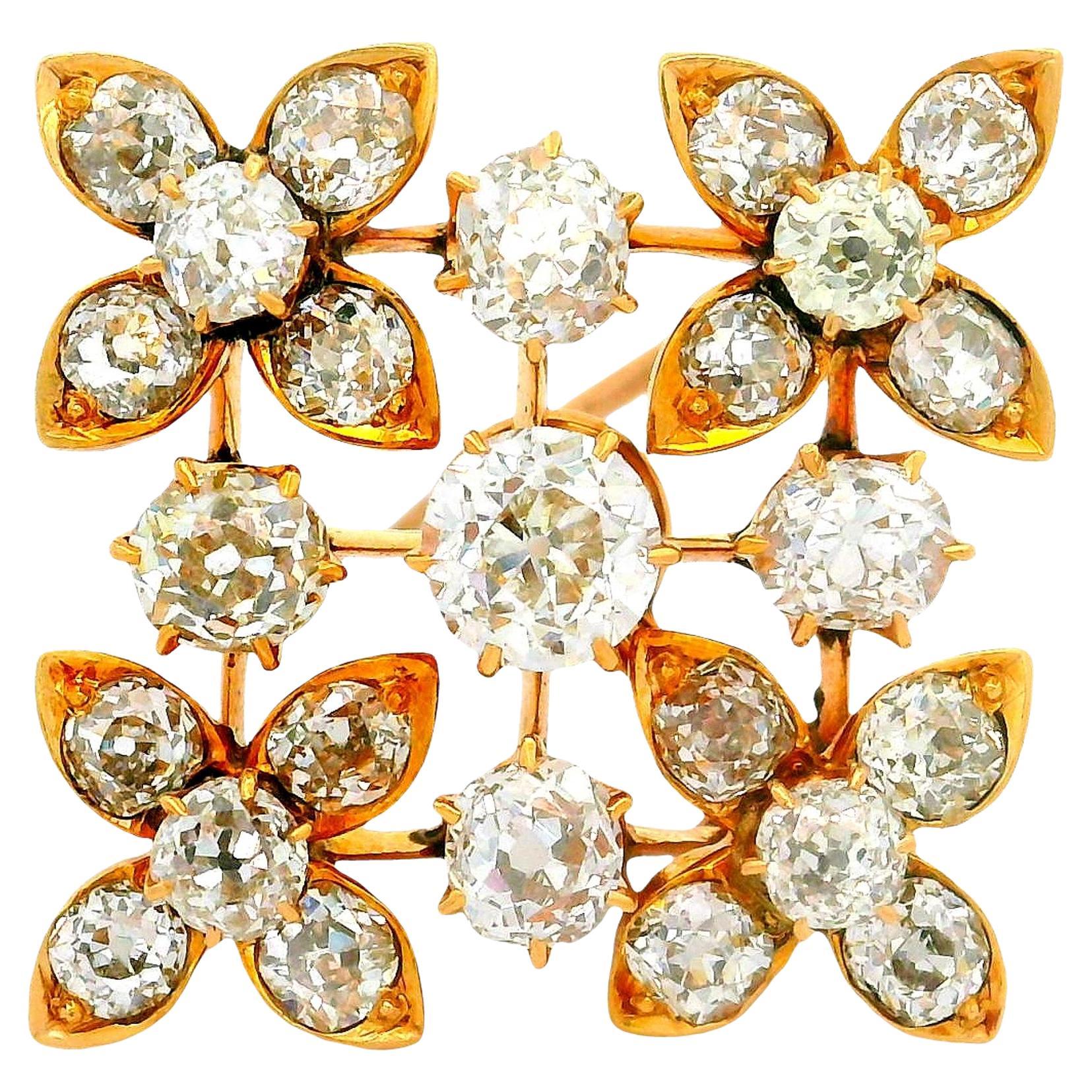 Viktorianischer Diamant 14K Gelbgold Blume Anhänger Brosche im Angebot