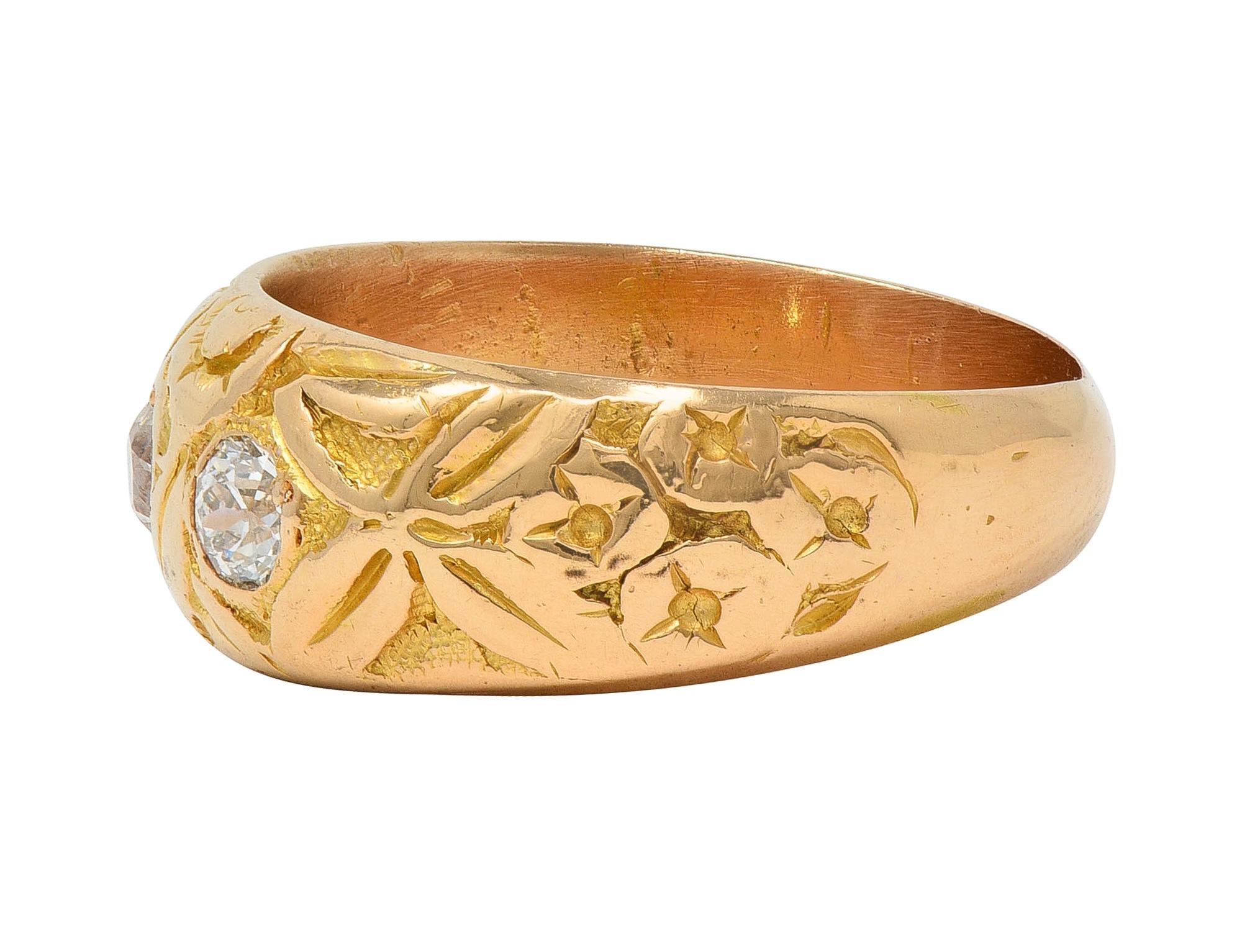 Women's or Men's Victorian Diamond 18 Karat Yellow Gold Antique Floral Three Stone Band Ring For Sale