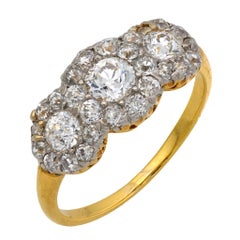 Bague victorienne en or jaune 18k à 3 pierres et diamants