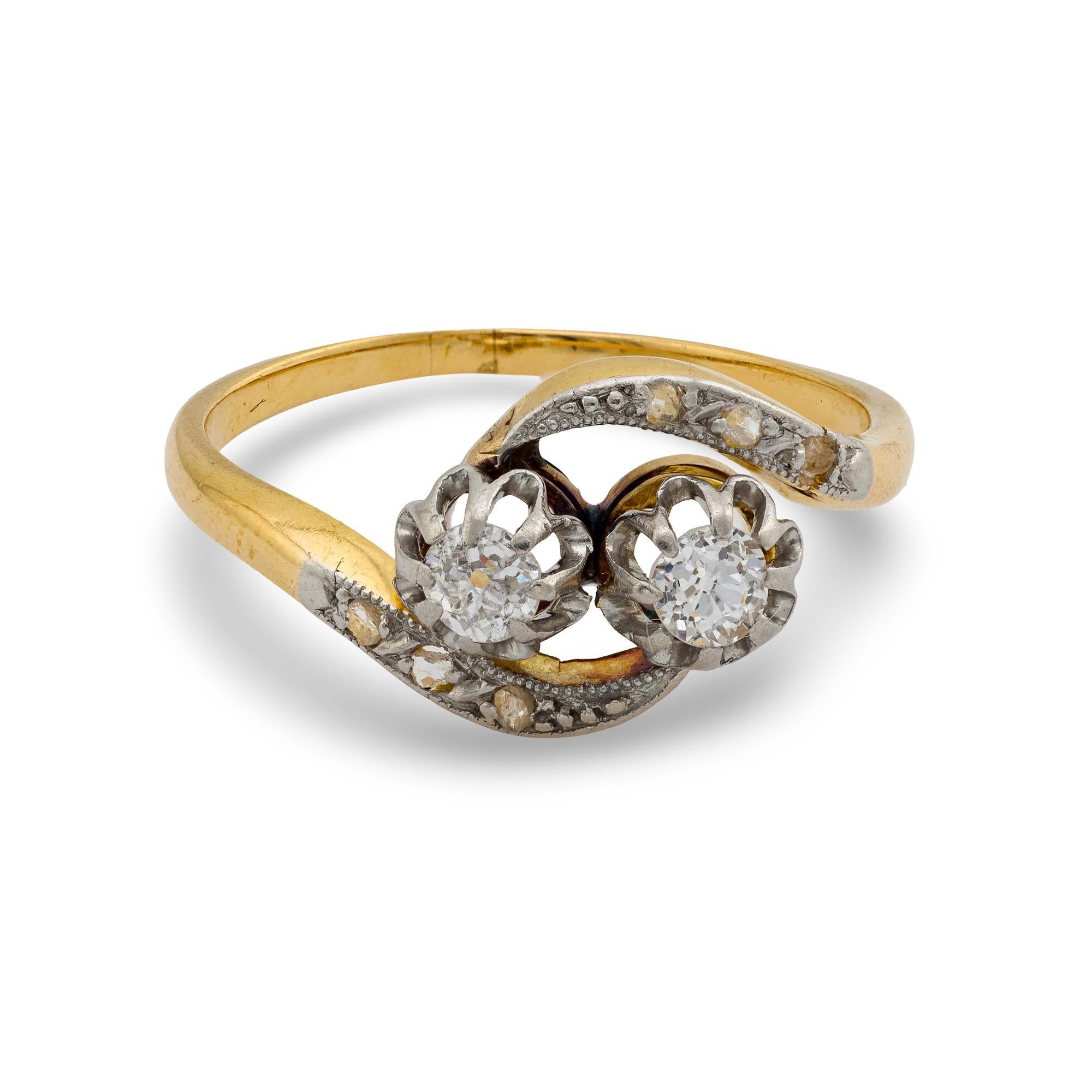 Old European Cut Victorian diamond 18k yellow gold and platinum toi et moi ring For Sale