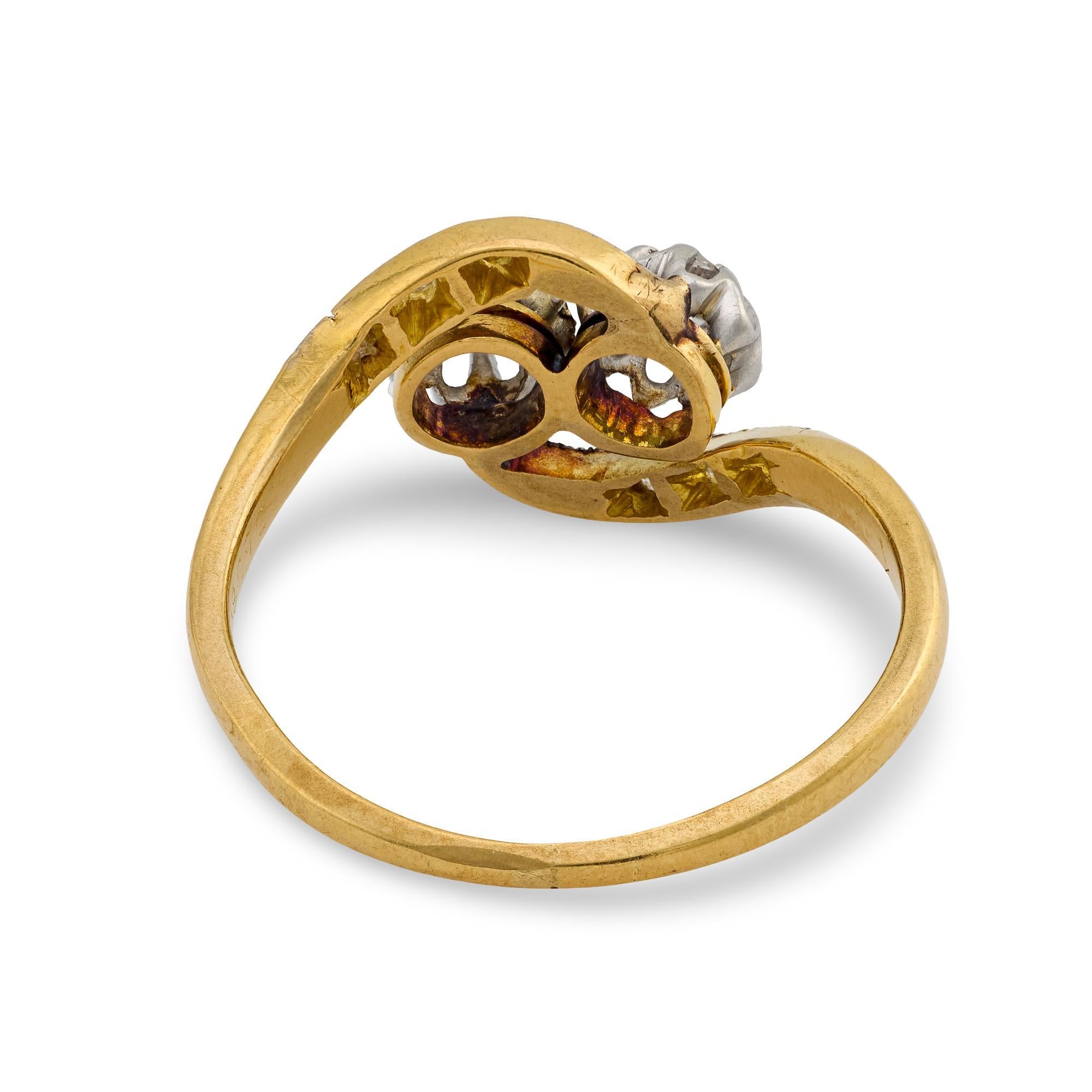 Women's Victorian diamond 18k yellow gold and platinum toi et moi ring For Sale