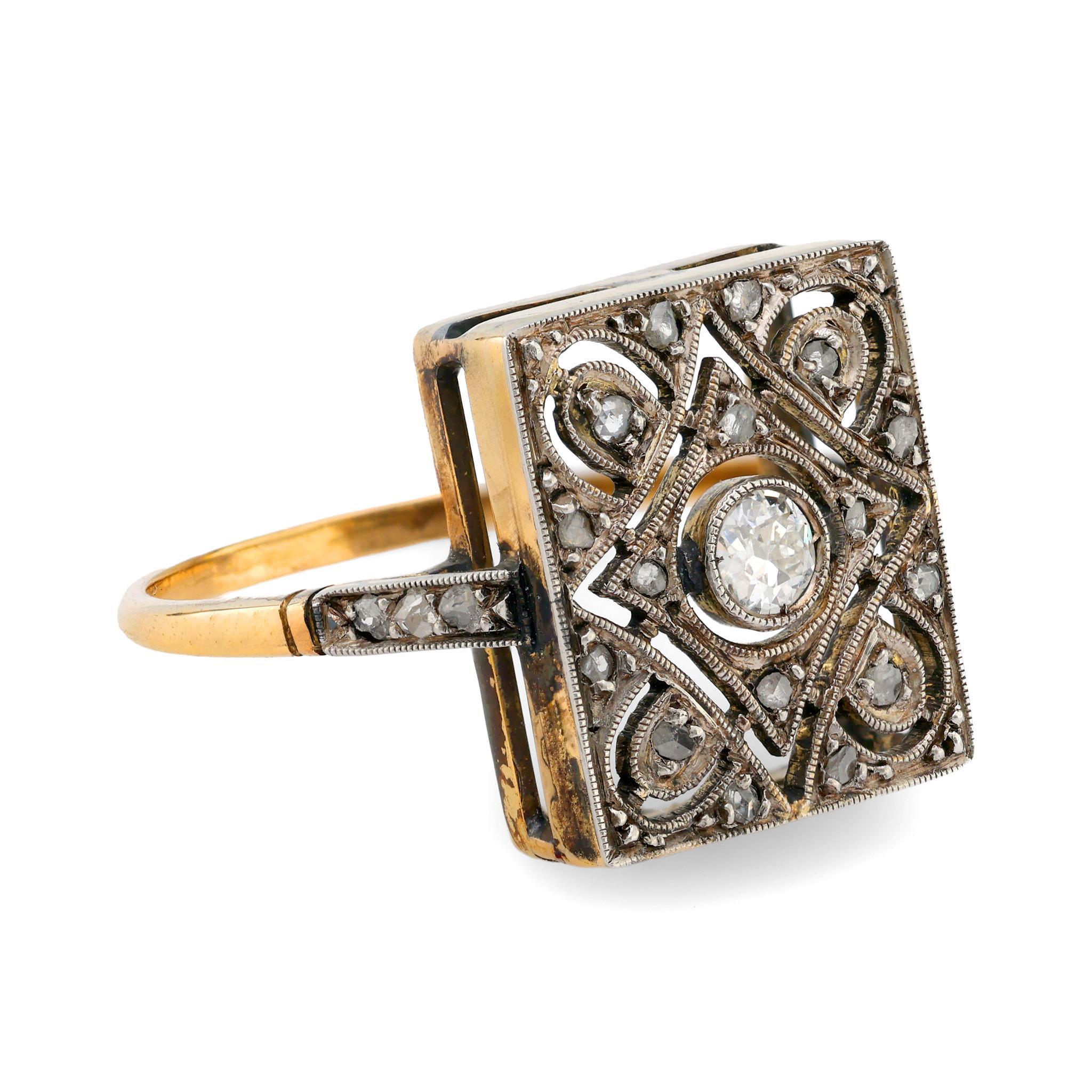 Victorien Bague carrée victorienne en or jaune 18 carats avec diamants en vente