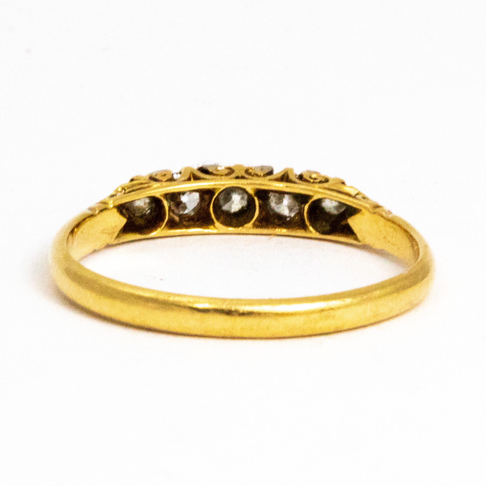Victorian Diamond and 18 Carat Gold Five-Stone Ring In Good Condition In Chipping Campden, GB