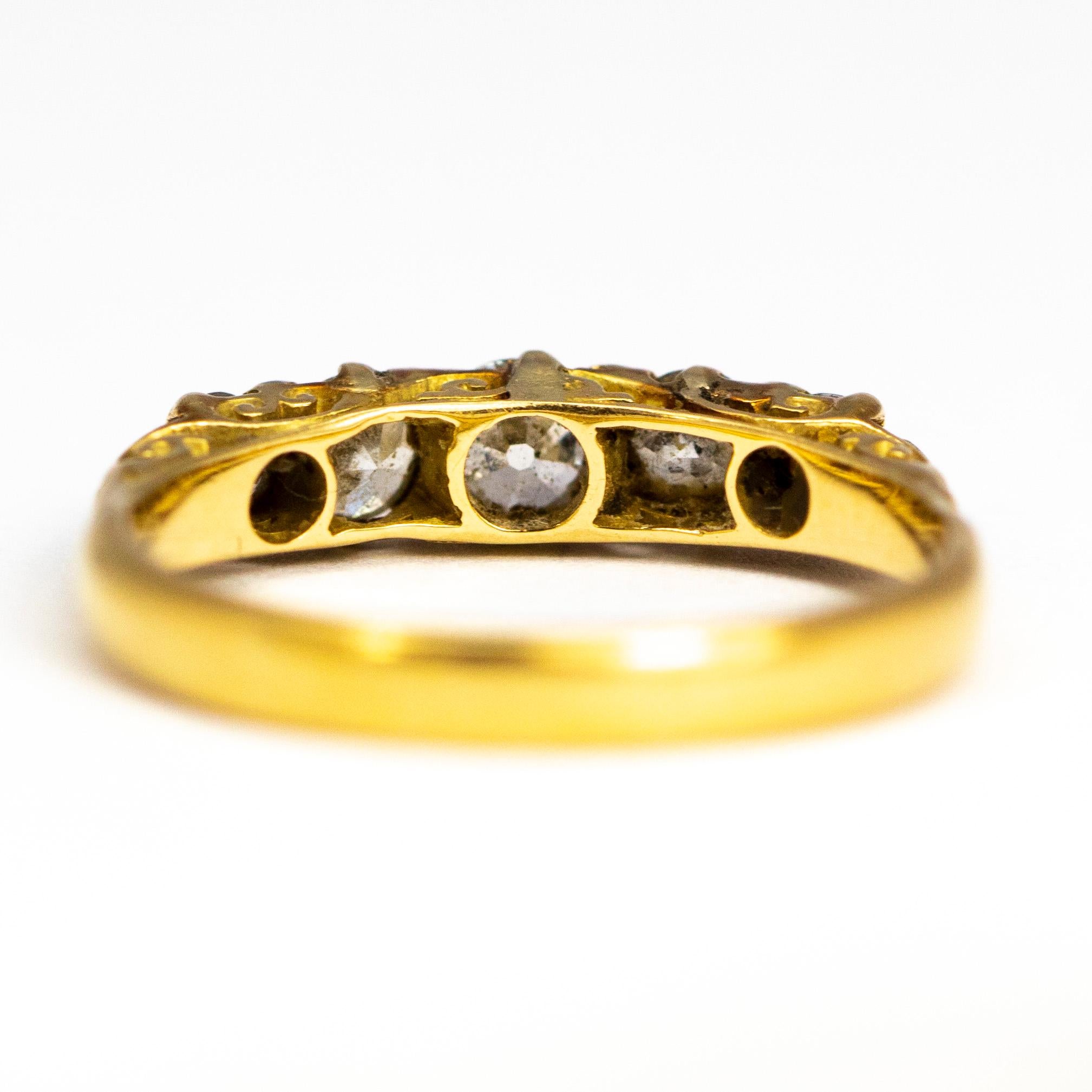 Women's or Men's Victorian Diamond and 18 Carat Gold Five-Stone Ring