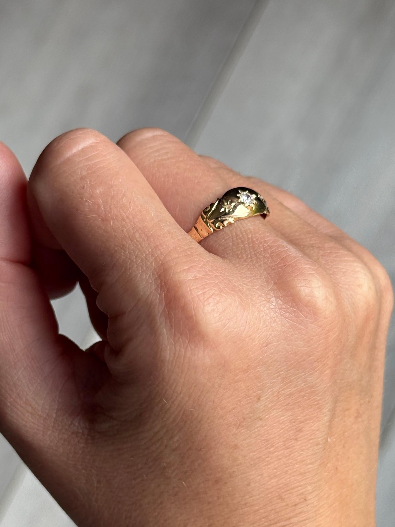 Round Cut Victorian Diamond and 18 Carat Gold Star Setting Ring For Sale
