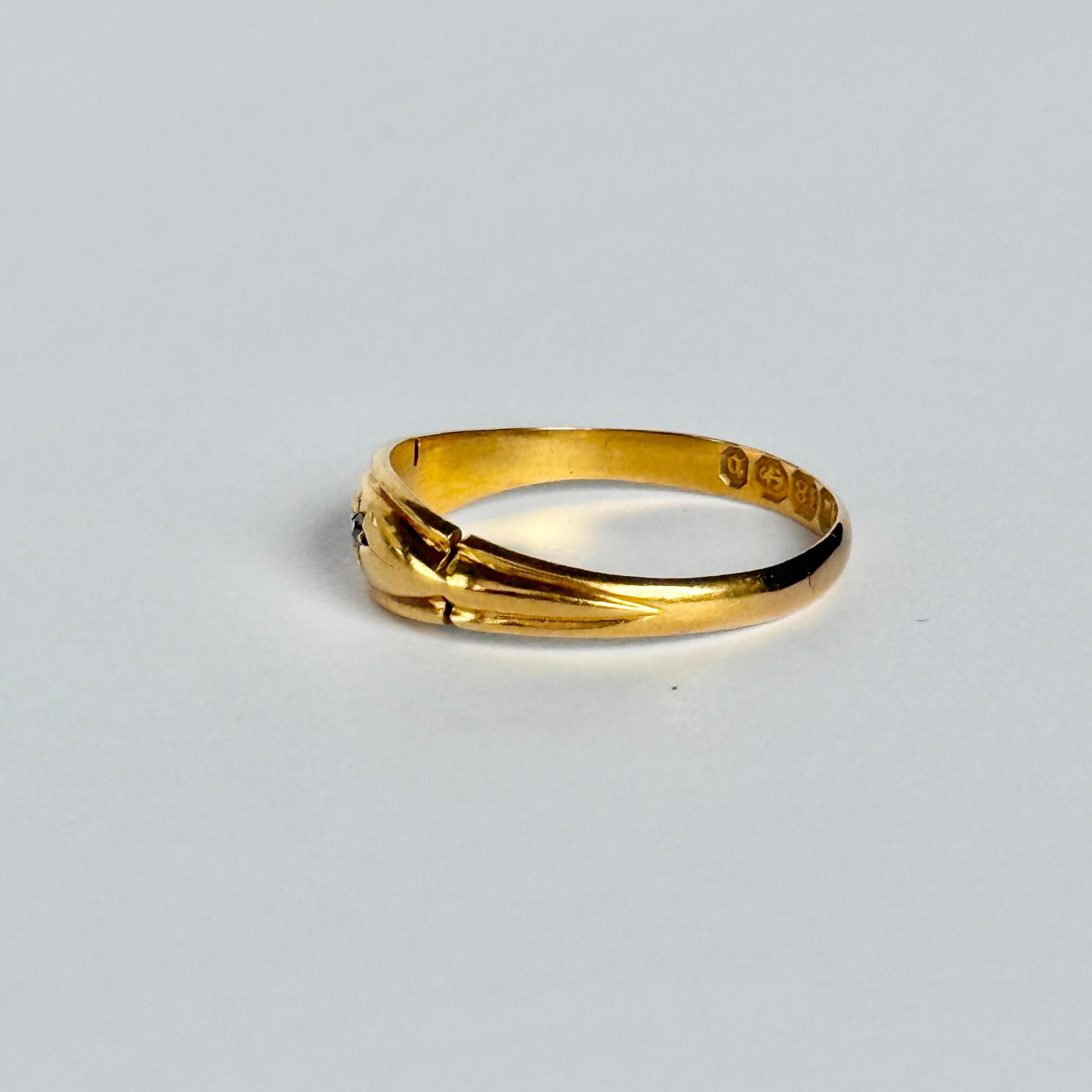Women's or Men's Victorian Diamond and 18 Carat Gold Star Setting Ring For Sale